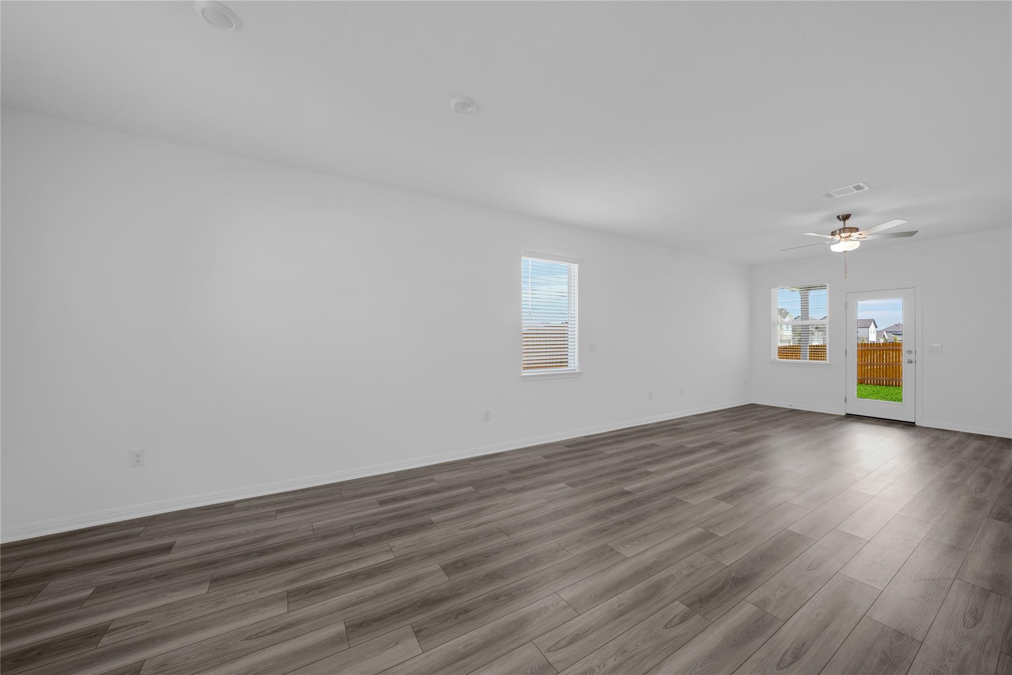 5701 Beverly Prairie Rd, Del Valle, TX 78617