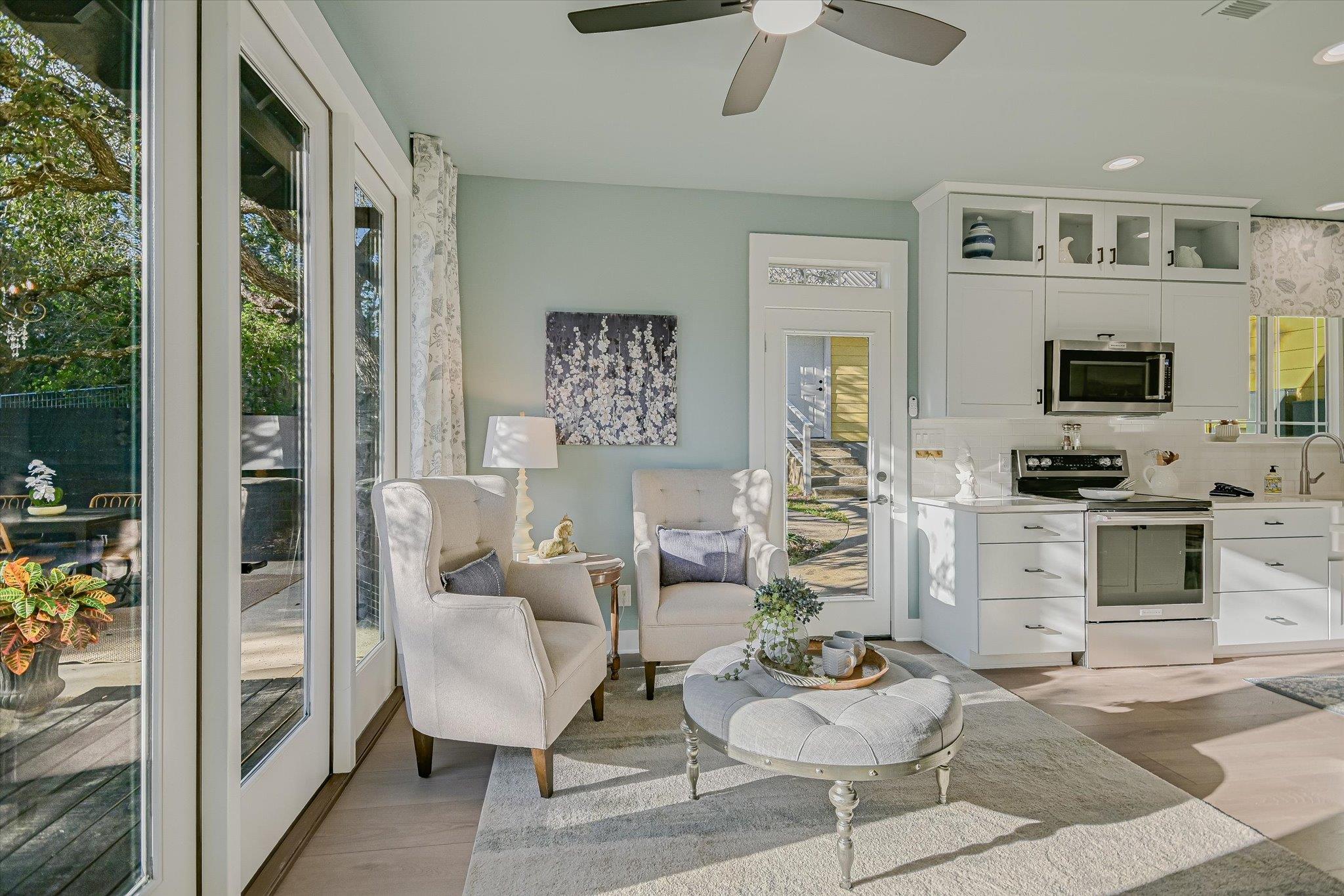 335 Deer Creek Dr, San Marcos, TX 78666