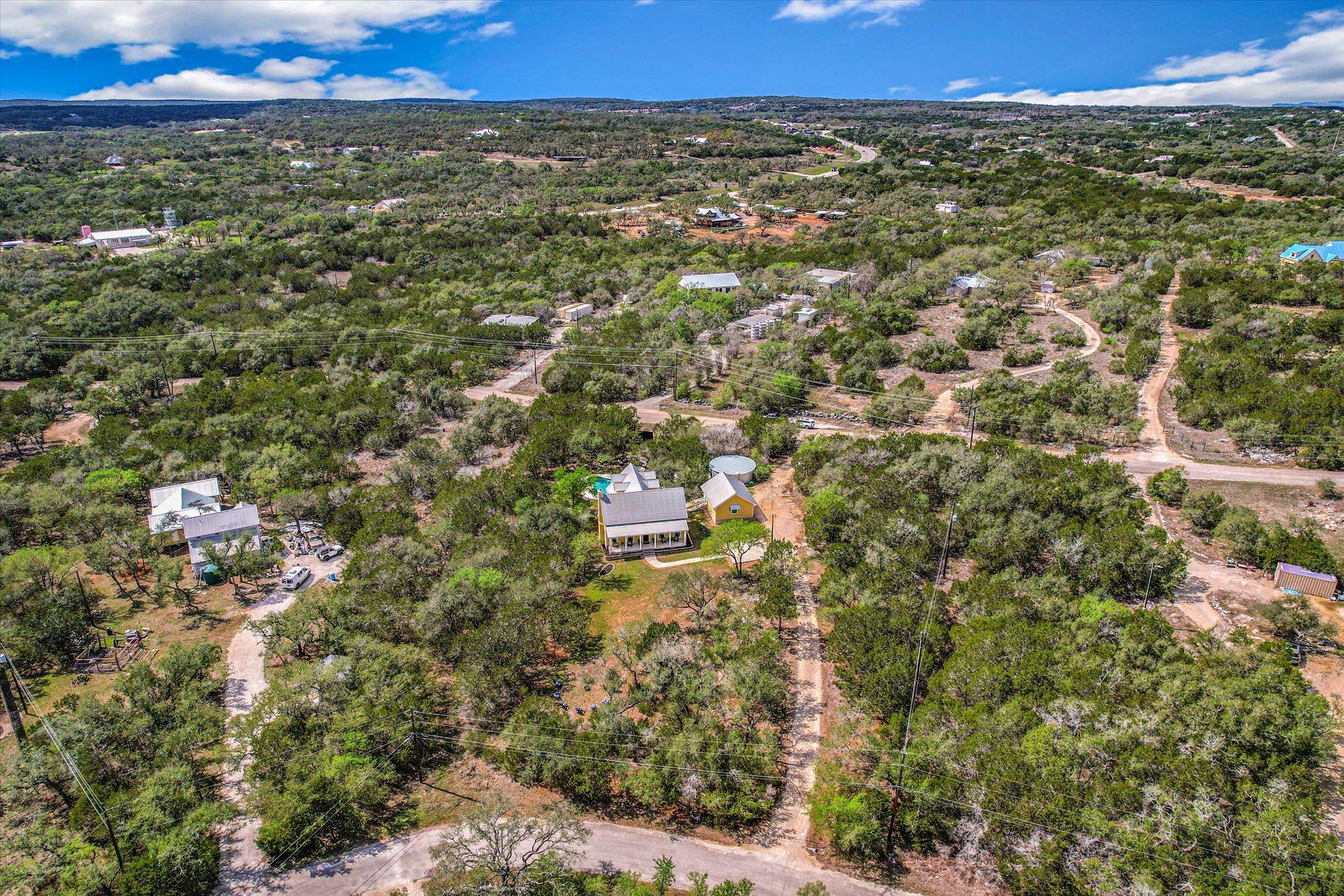335 Deer Creek Dr, San Marcos, TX 78666