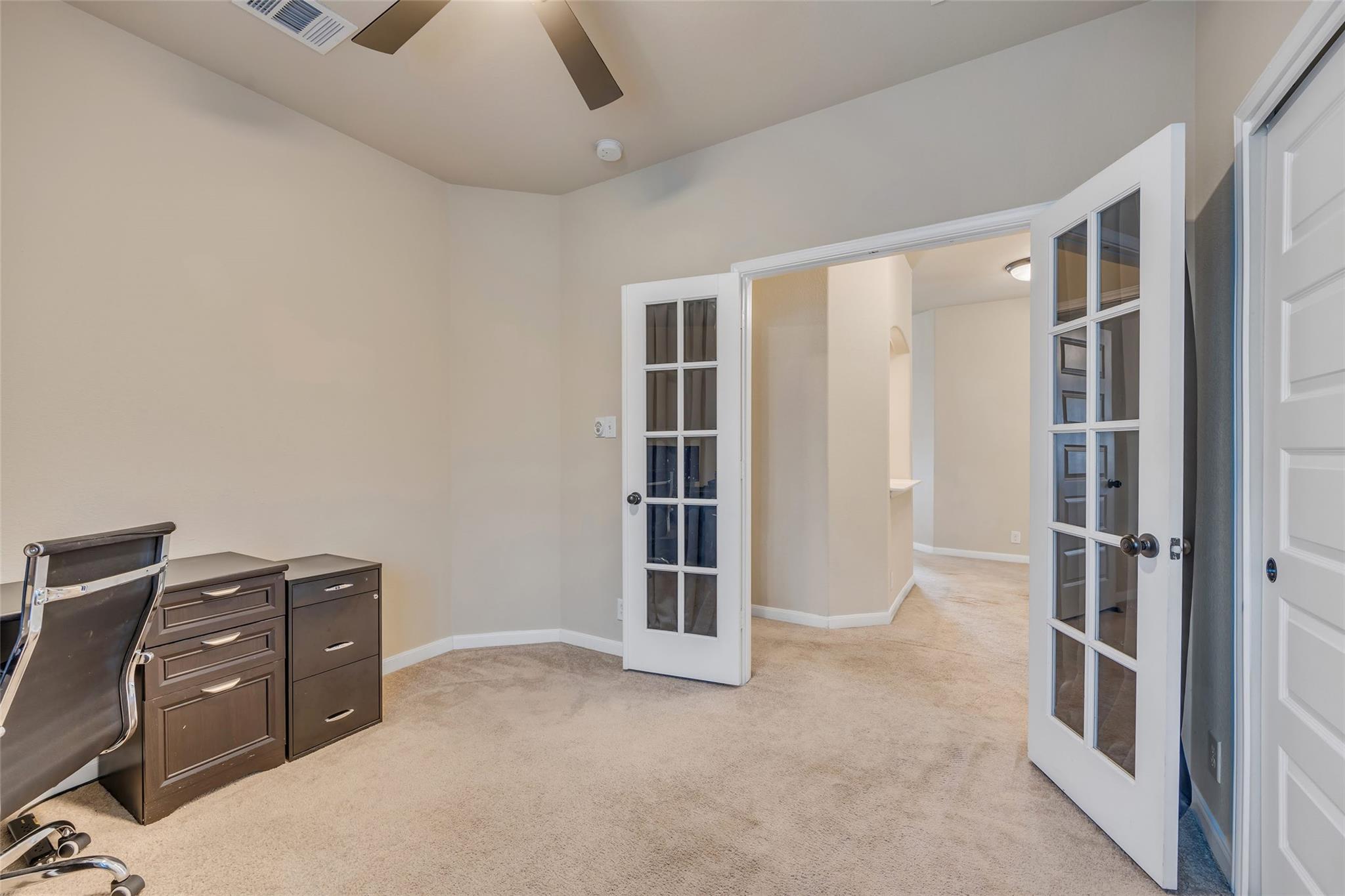 100 Balsam St, Hutto, TX 78634