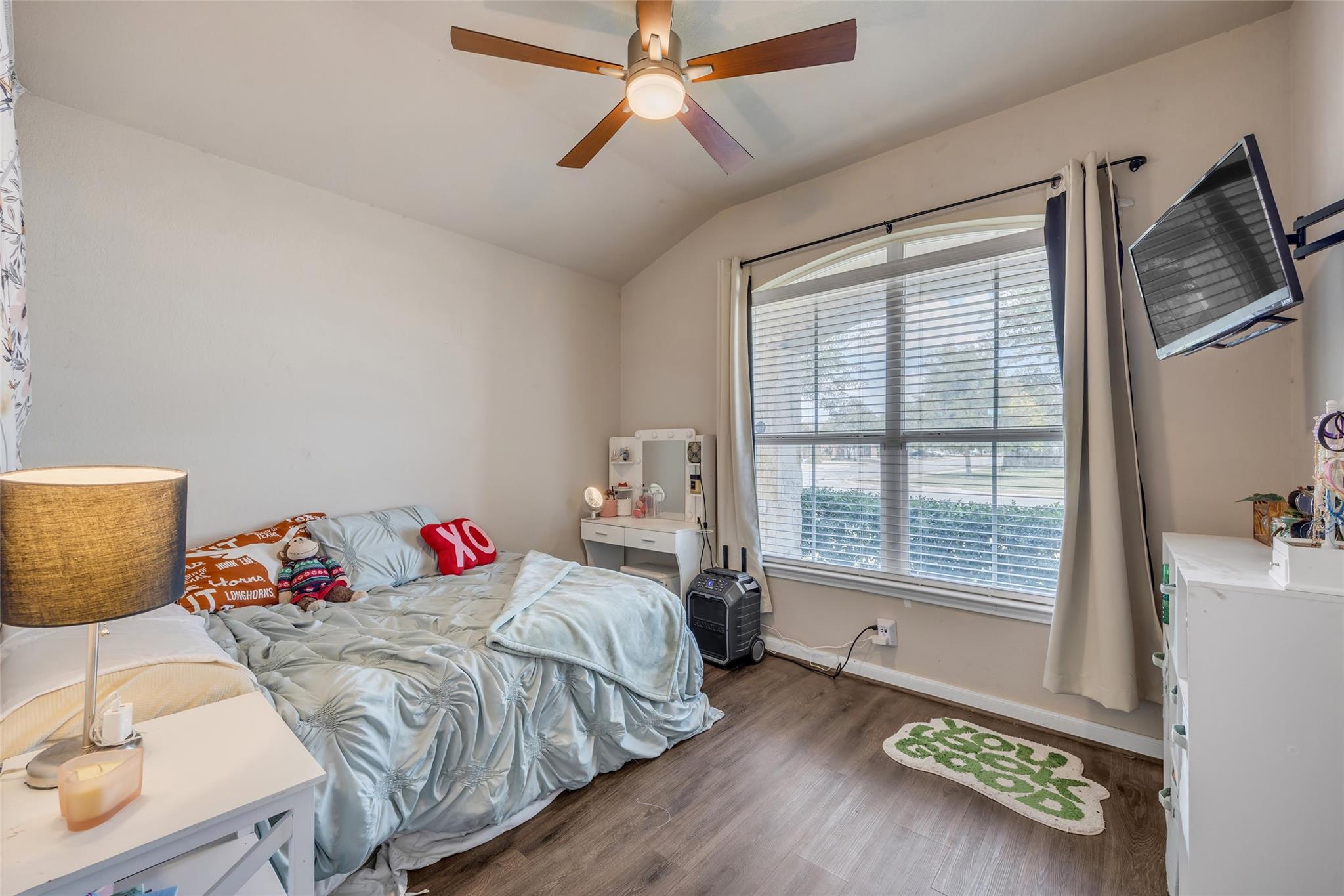 100 Balsam St, Hutto, TX 78634