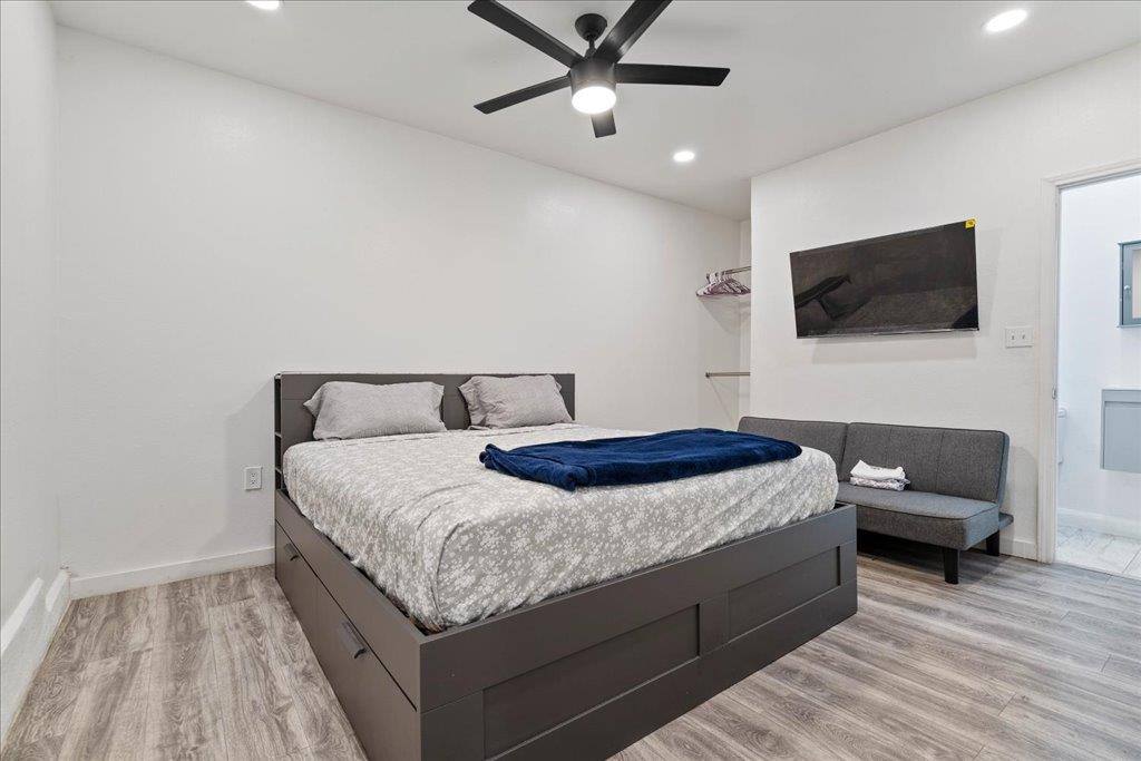 238 Saint Marys Dr, Hutto, TX 78634