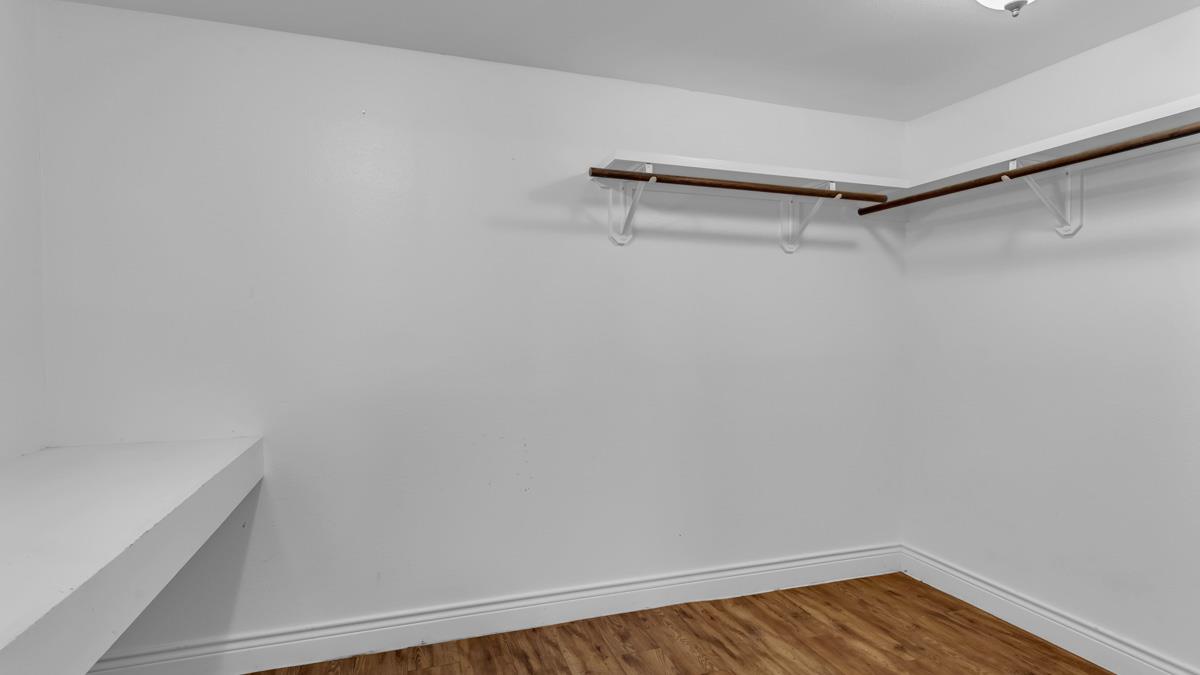 406 E Graves St, Burnet, TX 78611