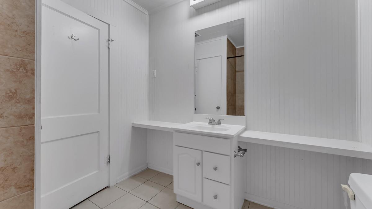 406 E Graves St, Burnet, TX 78611