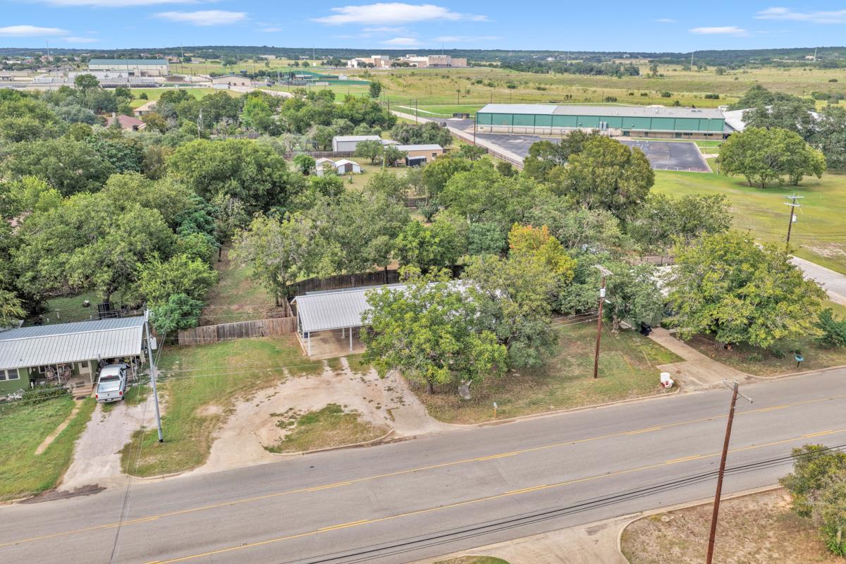 406 E Graves St, Burnet, TX 78611