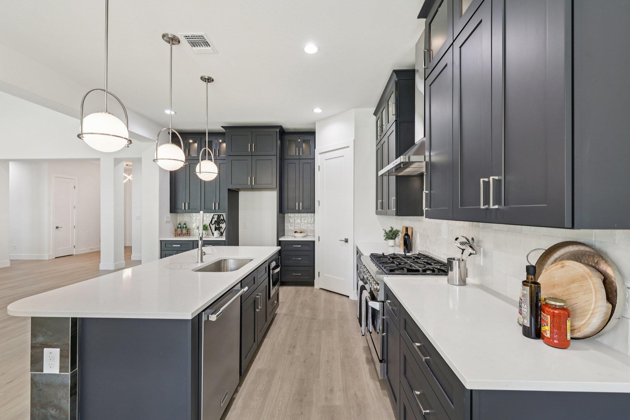 125 Colby Canyon Dr, Burnet, TX 78611