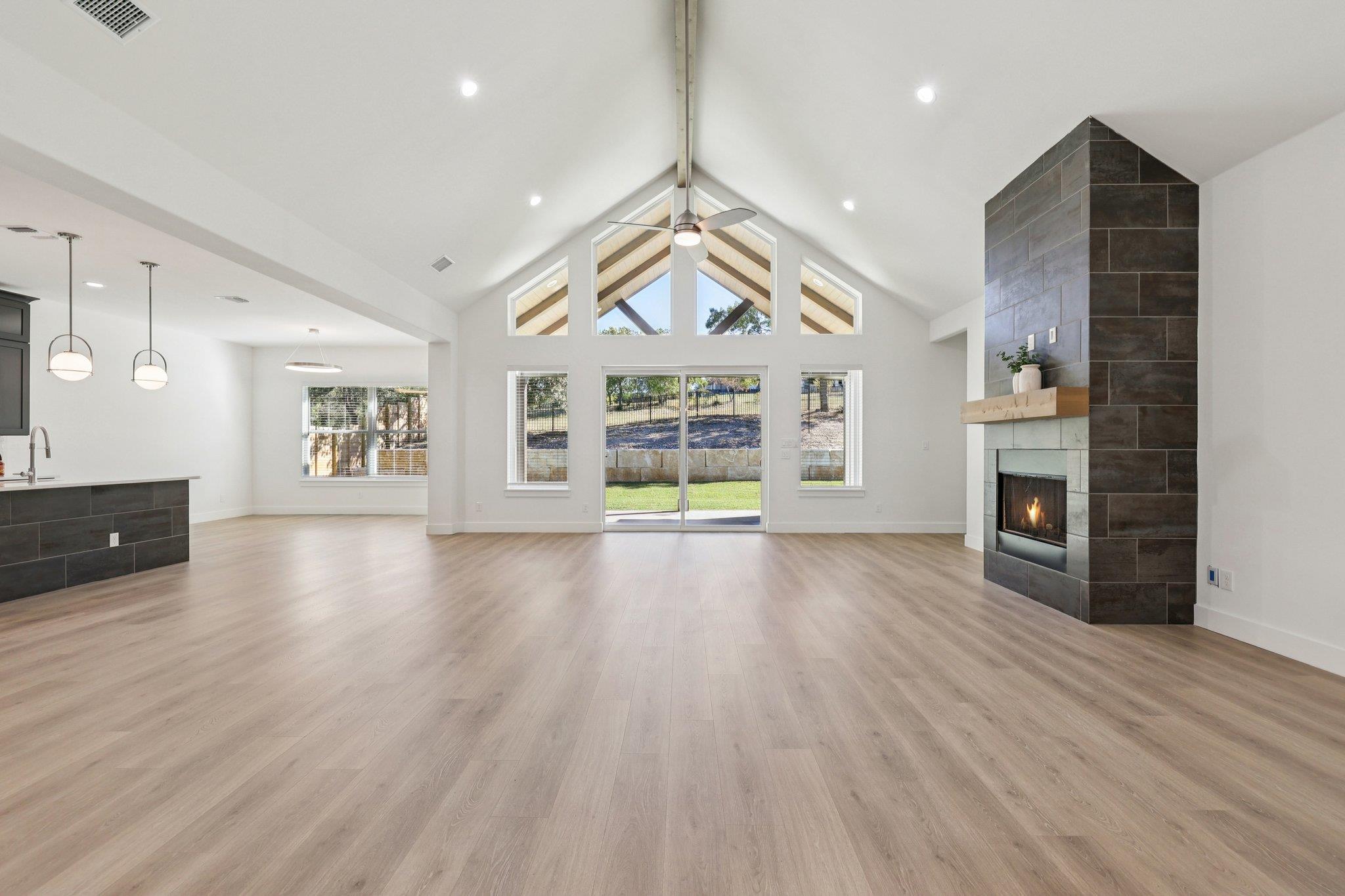 125 Colby Canyon Dr, Burnet, TX 78611