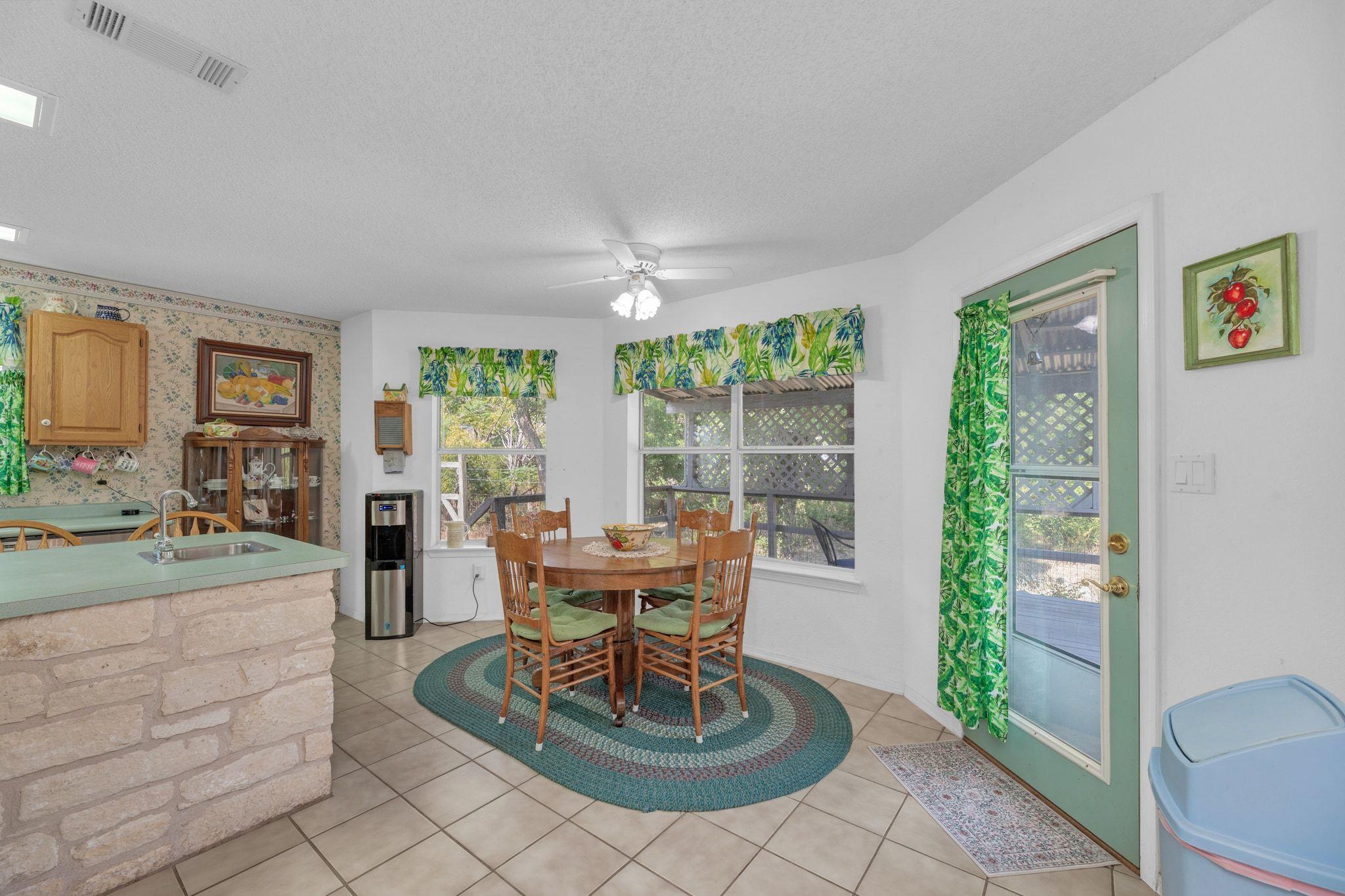 2105 Sam Bass Rd, Round Rock, TX 78681