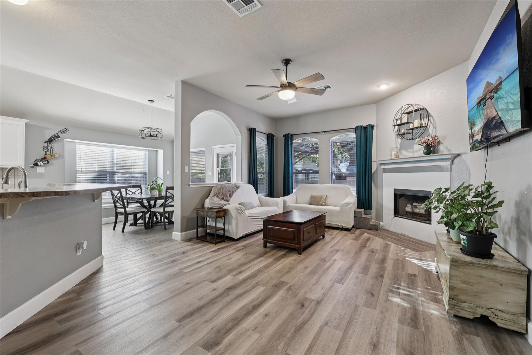 161 Clear Springs Holw, Buda, TX 78610