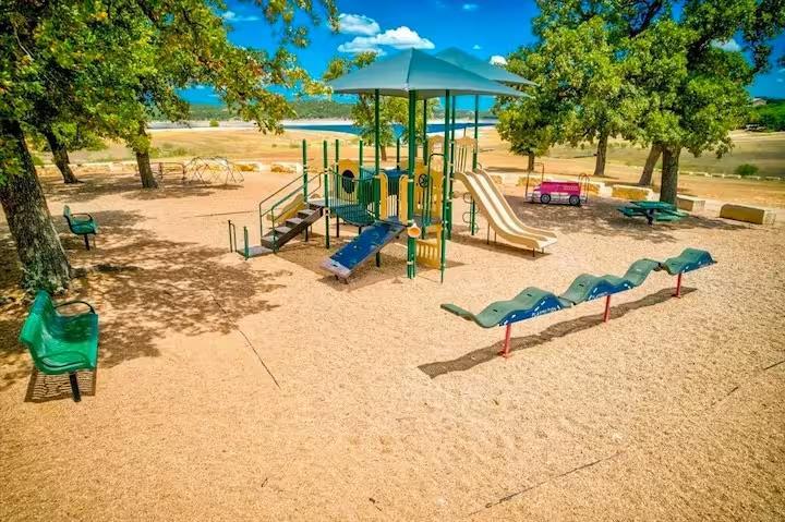 Point Venture, TX 78645