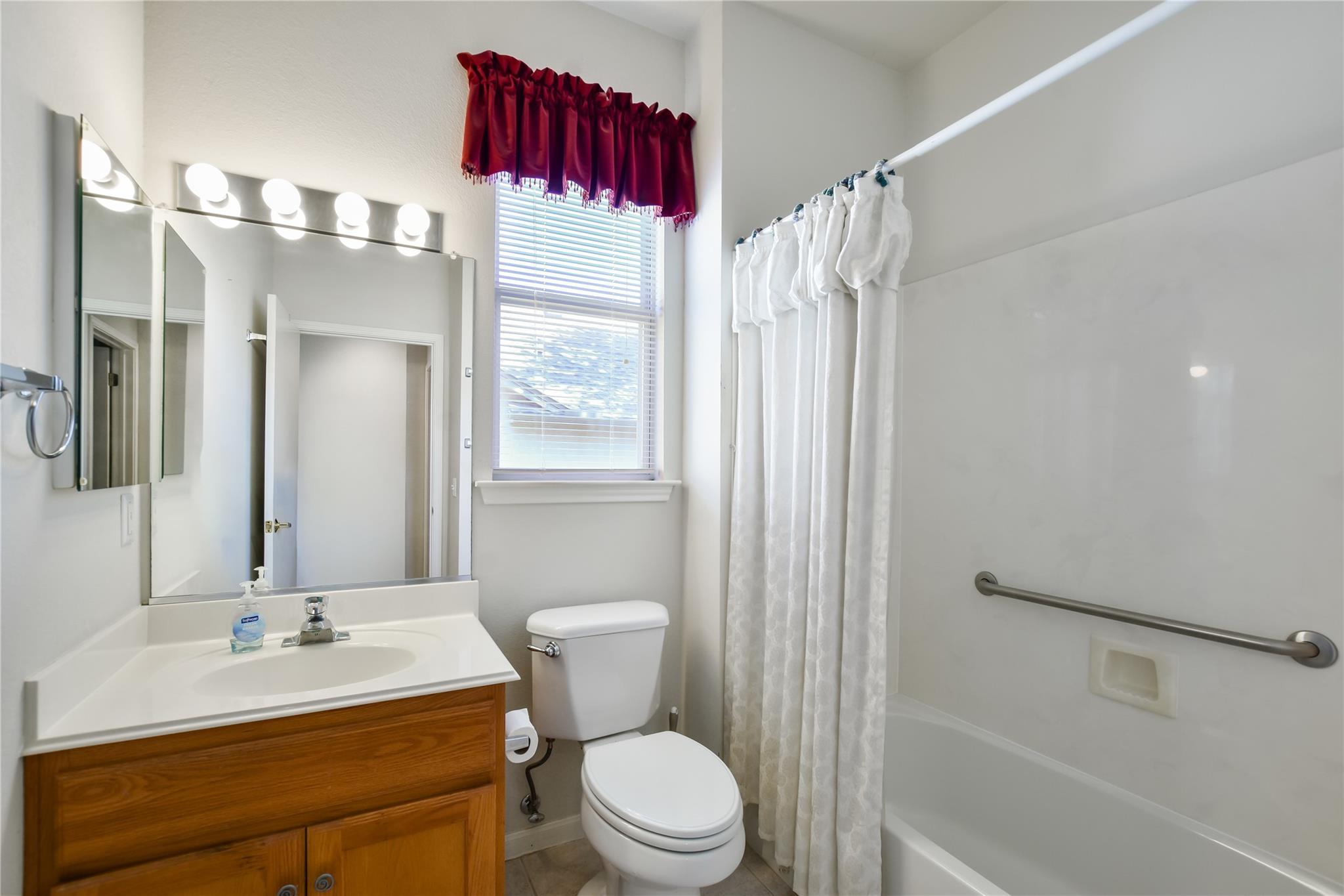 197 Trail Rider Way, Georgetown, TX 78633