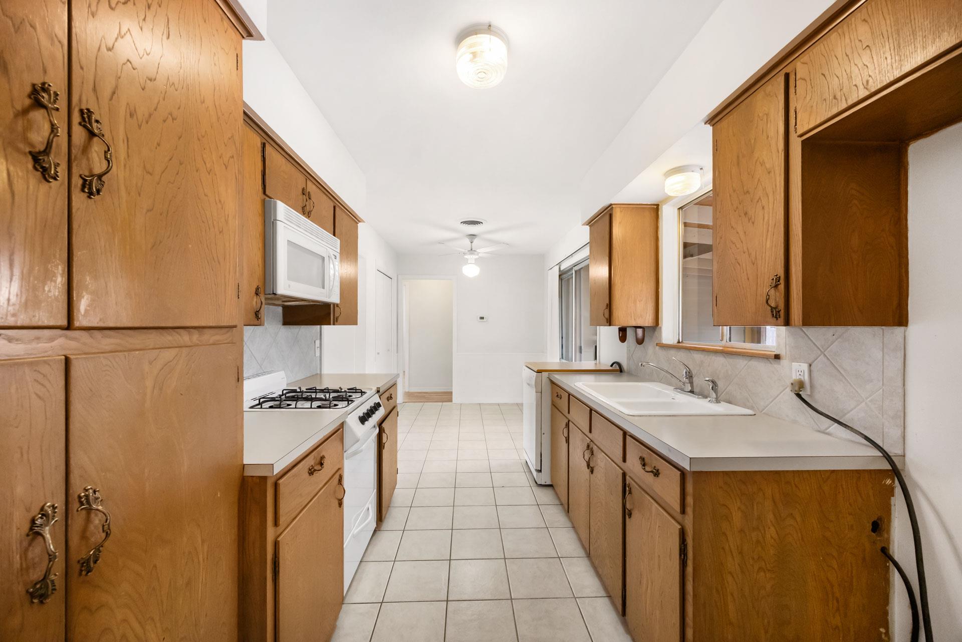 6906 Miranda Dr, Austin, TX 78752