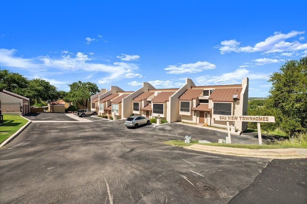 409 Hi There # J, Horseshoe Bay, TX 78657