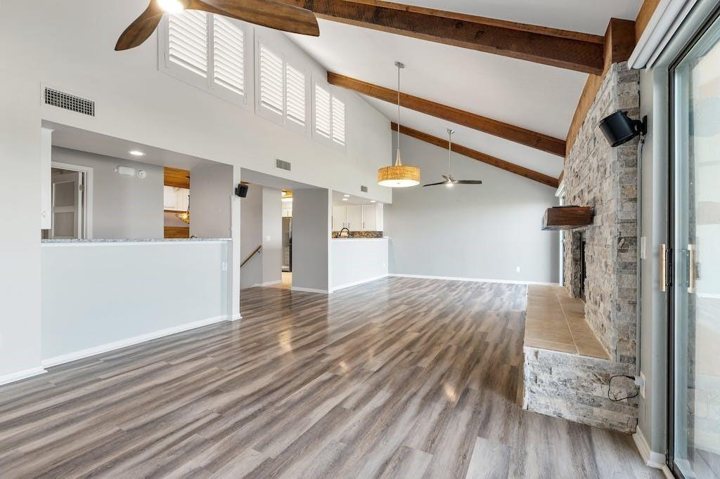 409 Hi There # J, Horseshoe Bay, TX 78657