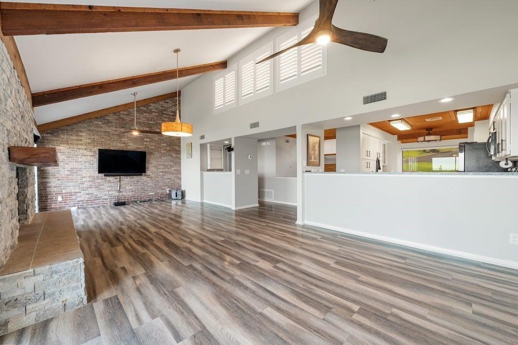 409 Hi There # J, Horseshoe Bay, TX 78657