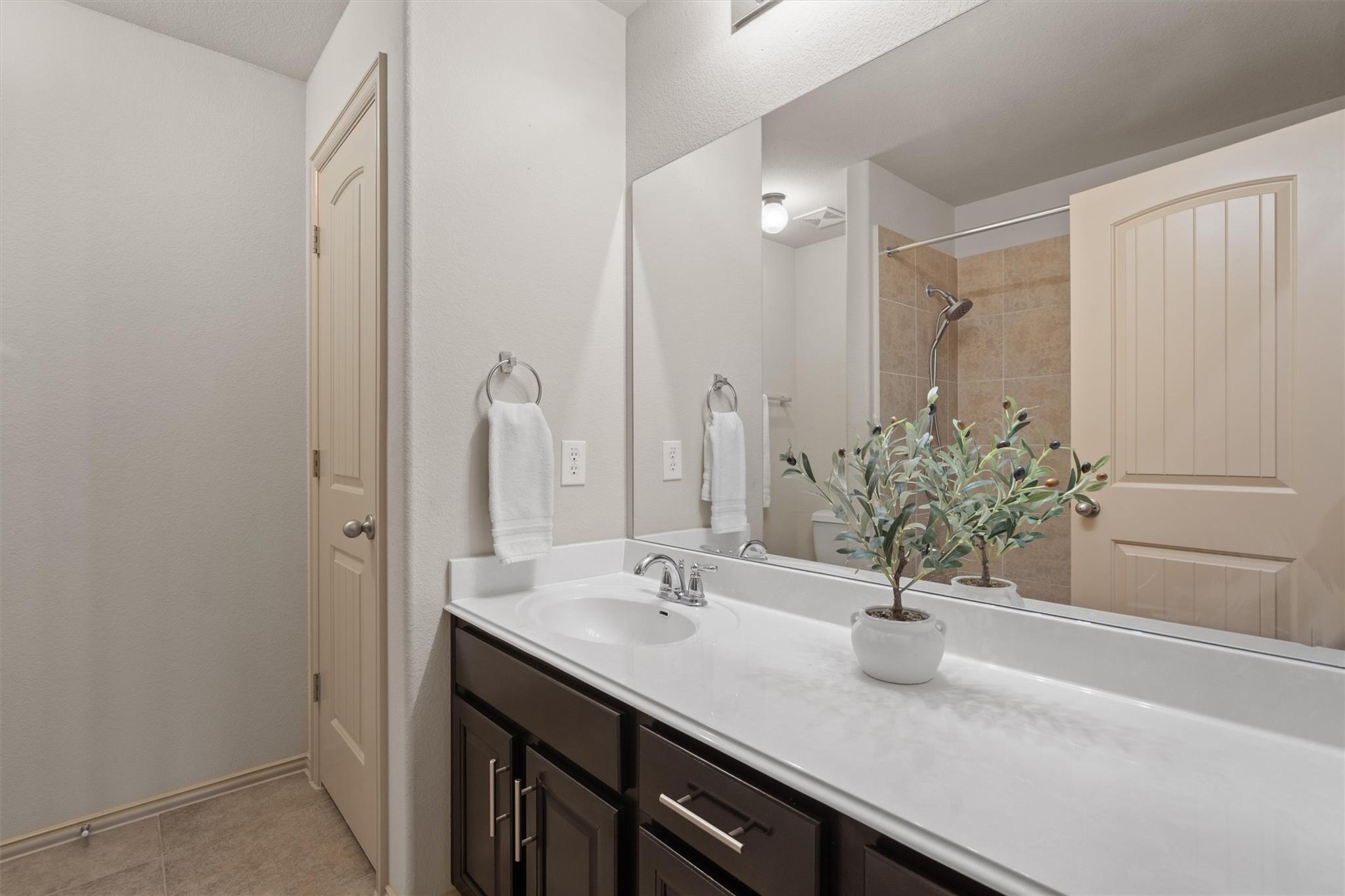 1425 Naranjo Dr, Georgetown, TX 78628