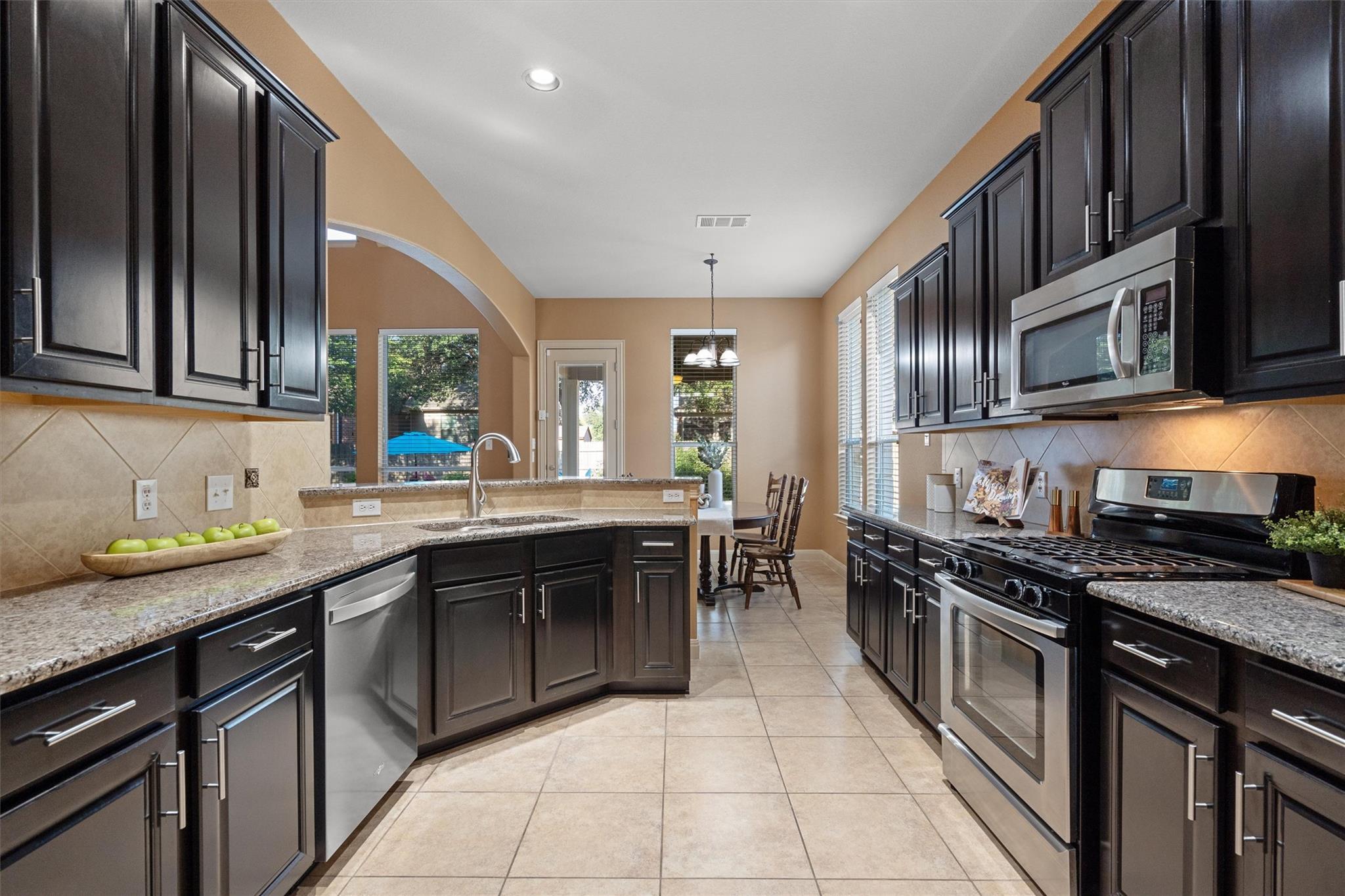 1425 Naranjo Dr, Georgetown, TX 78628