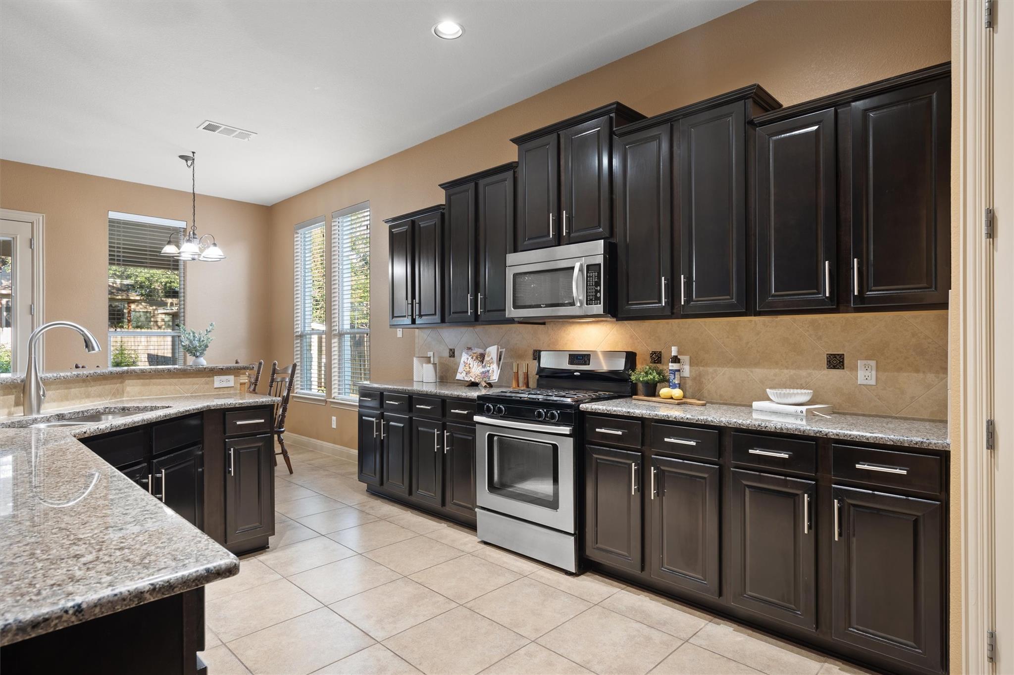 1425 Naranjo Dr, Georgetown, TX 78628