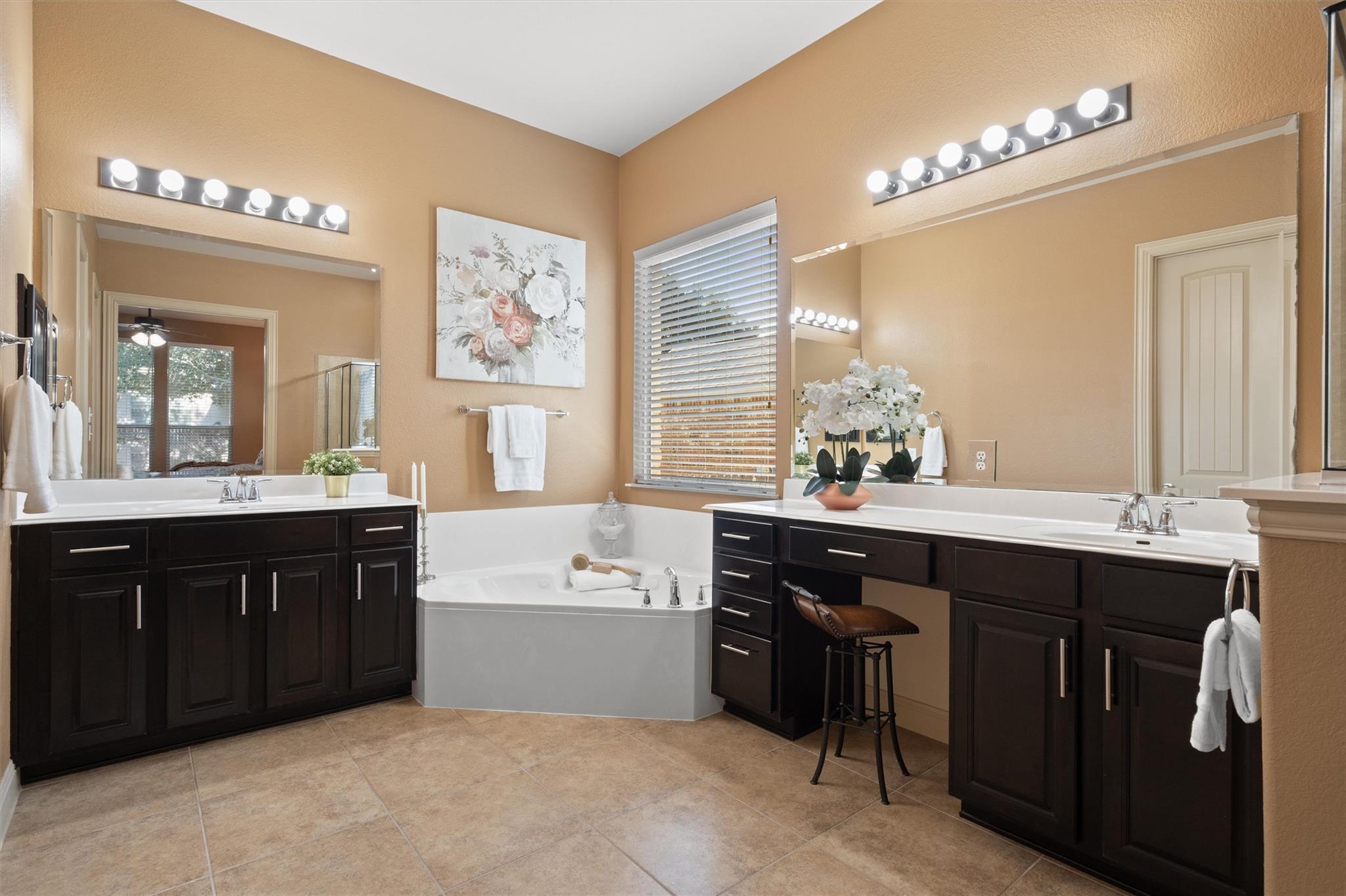 1425 Naranjo Dr, Georgetown, TX 78628