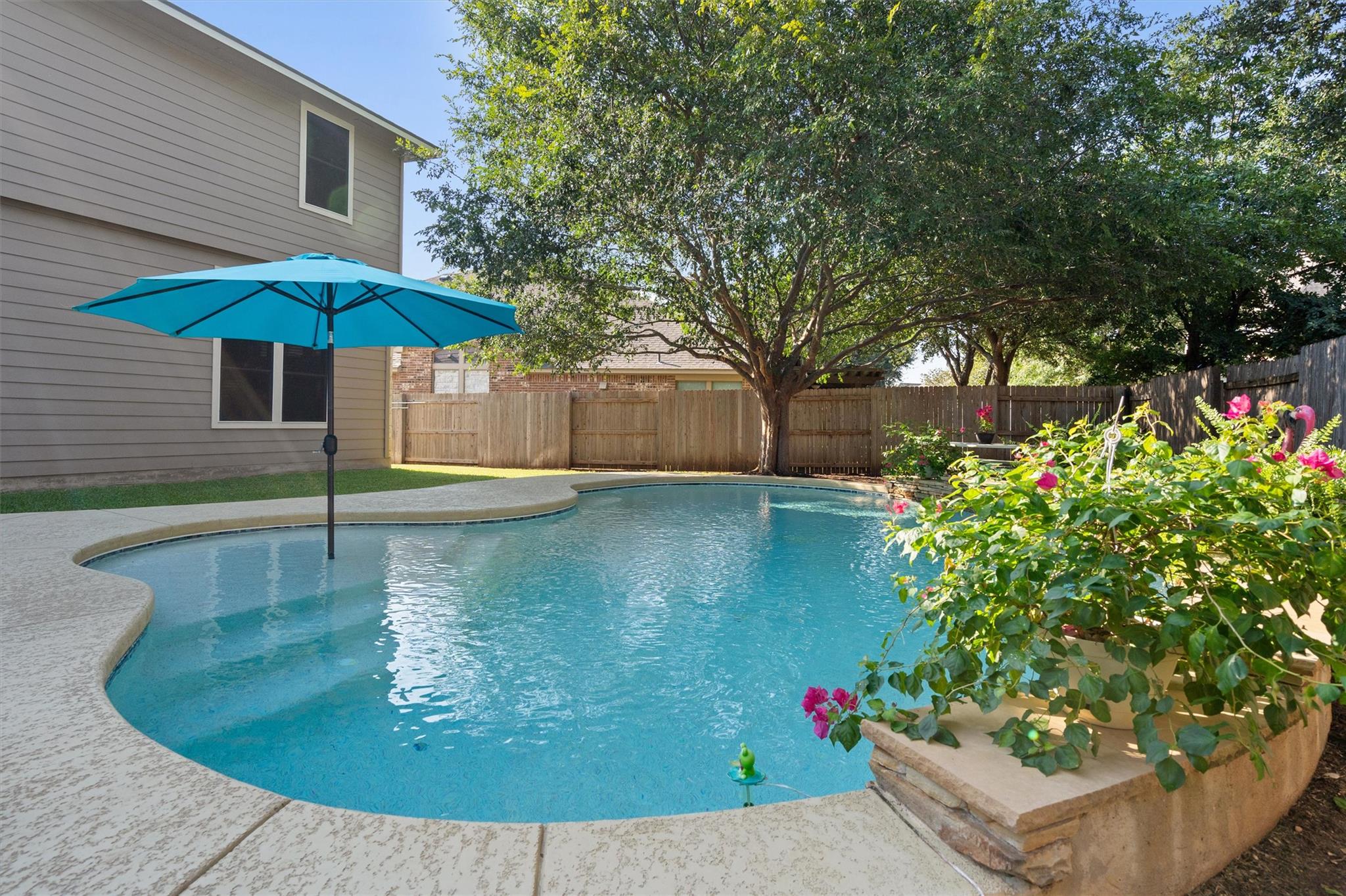 1425 Naranjo Dr, Georgetown, TX 78628