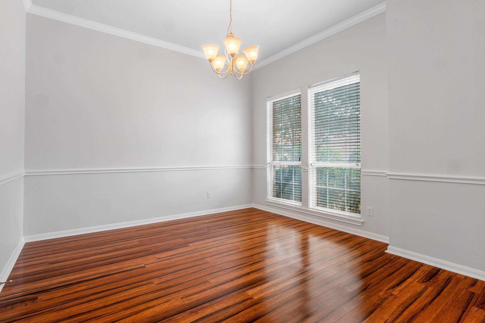 1800 Montana Sky Dr, Austin, TX 78727