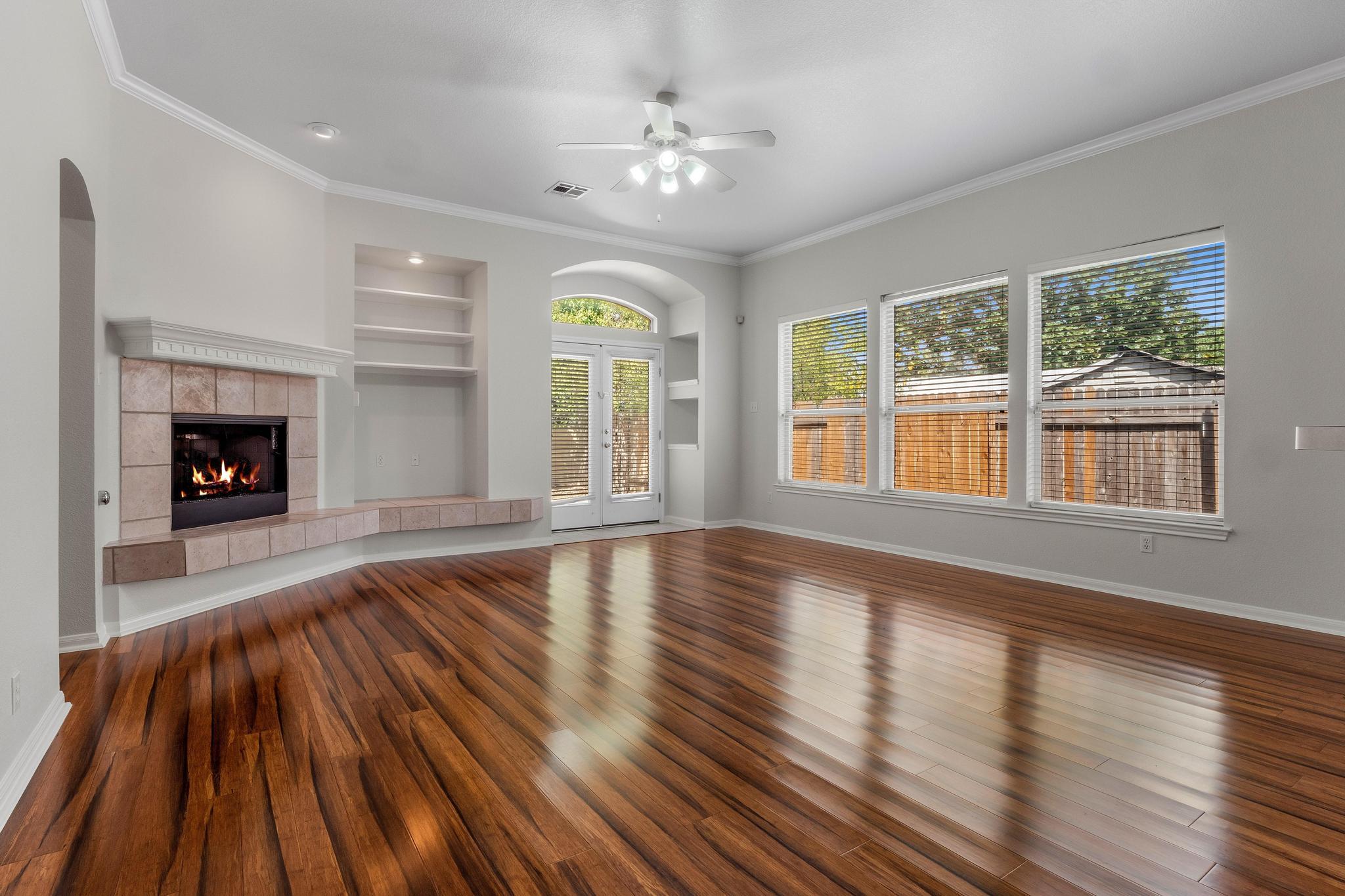 1800 Montana Sky Dr, Austin, TX 78727