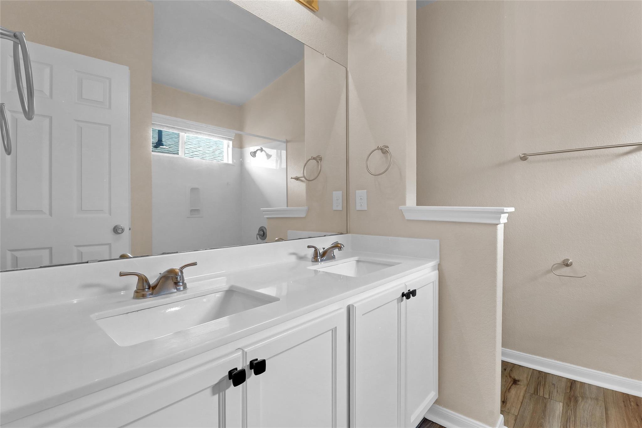 165 Cazador Dr, San Marcos, TX 78666