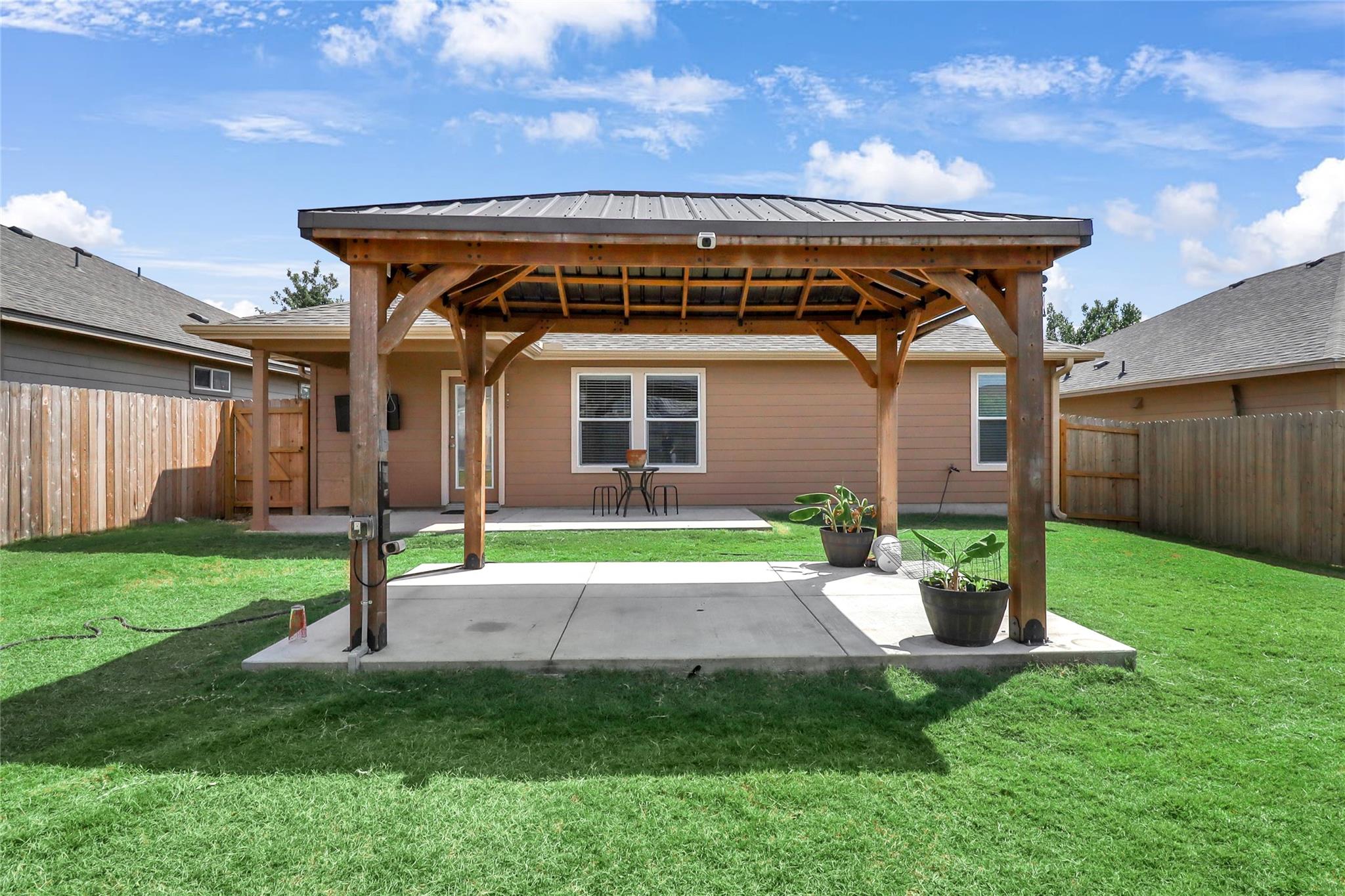 165 Cazador Dr, San Marcos, TX 78666