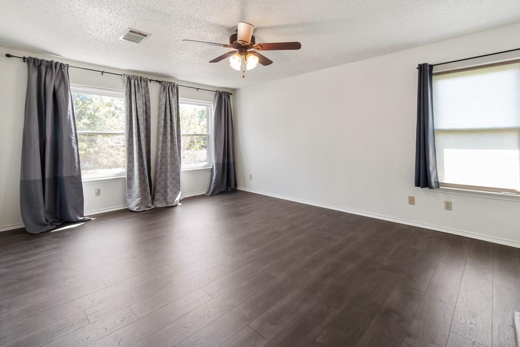 1305 Cedar Brook Dr, Cedar Park, TX 78613