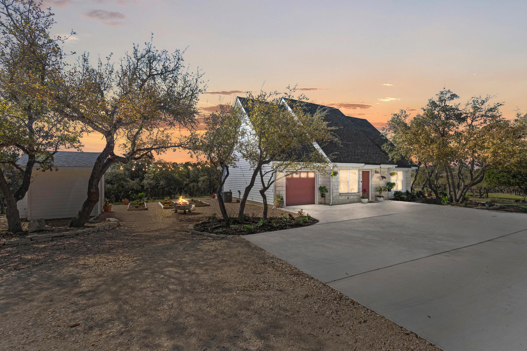 7197 Mount Sharp Rd, Wimberley, TX 78676