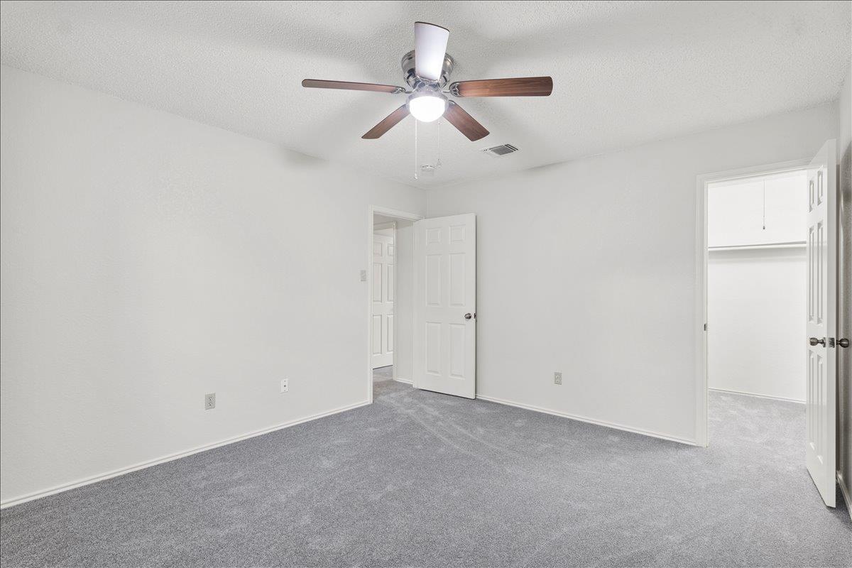 12000 Lincolnshire Dr, Austin, TX 78758