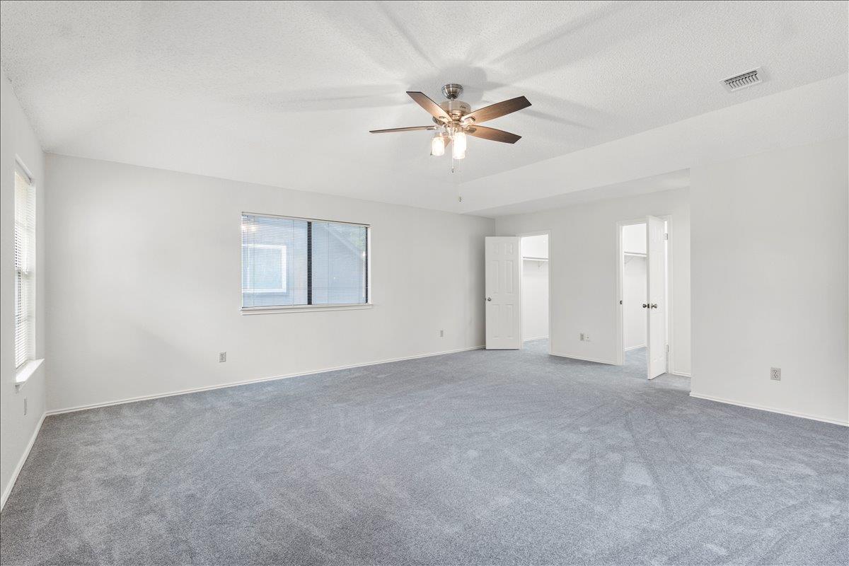 12000 Lincolnshire Dr, Austin, TX 78758