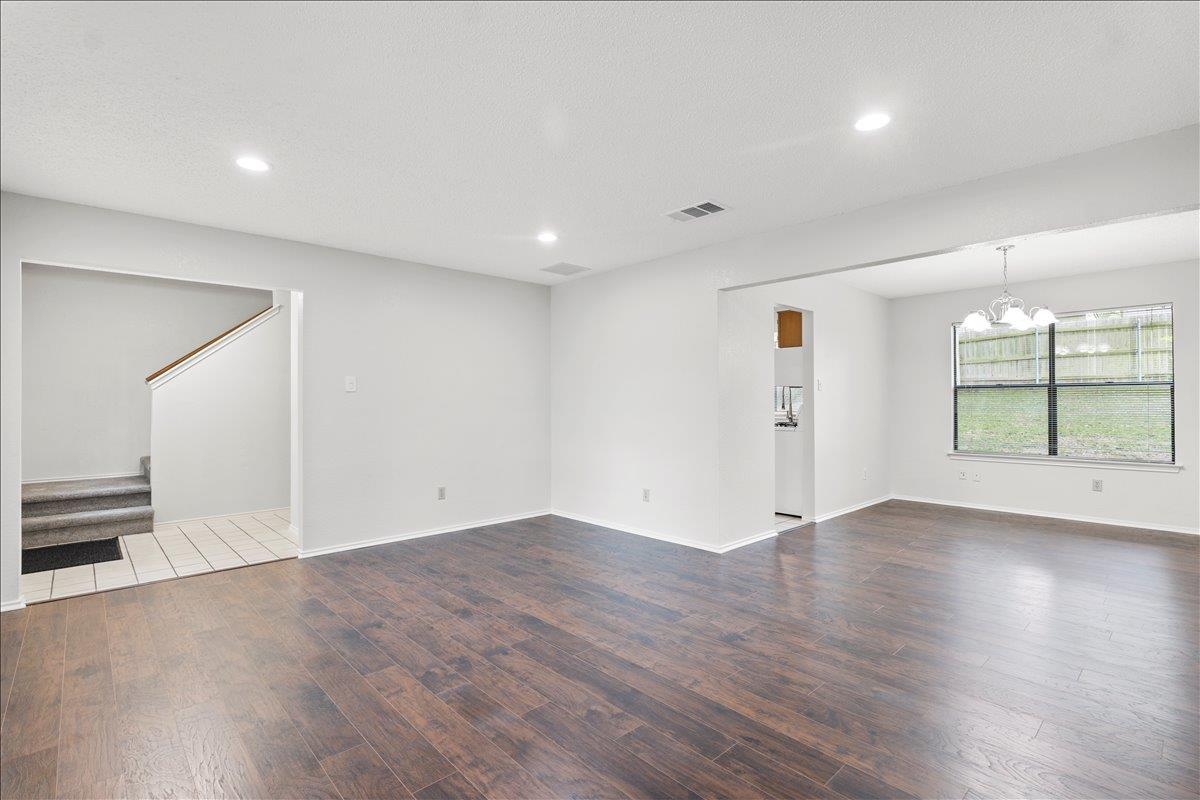 12000 Lincolnshire Dr, Austin, TX 78758