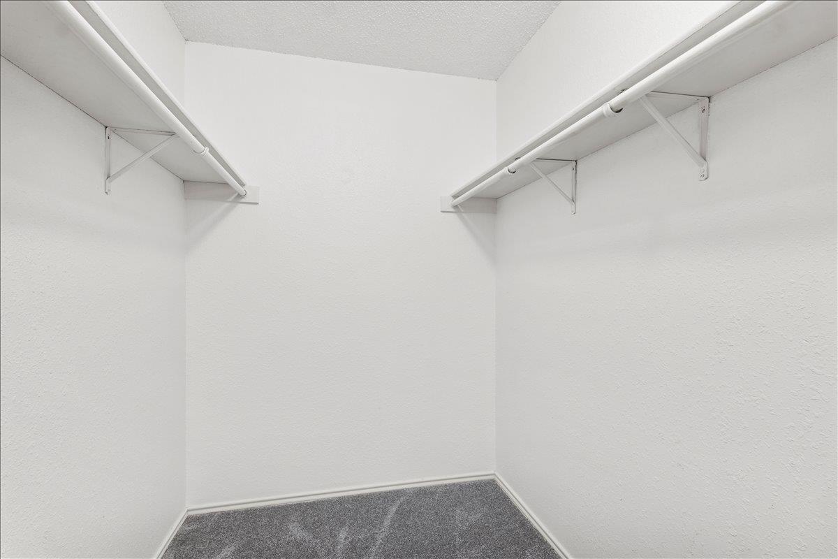 12000 Lincolnshire Dr, Austin, TX 78758