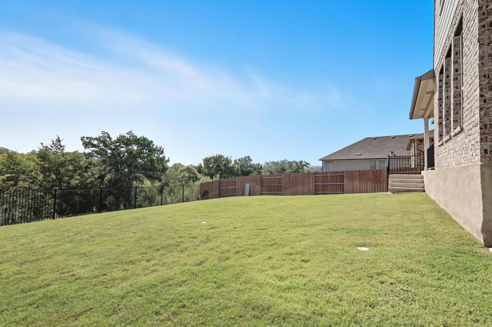 501 Barton Run Dr, Georgetown, TX 78628