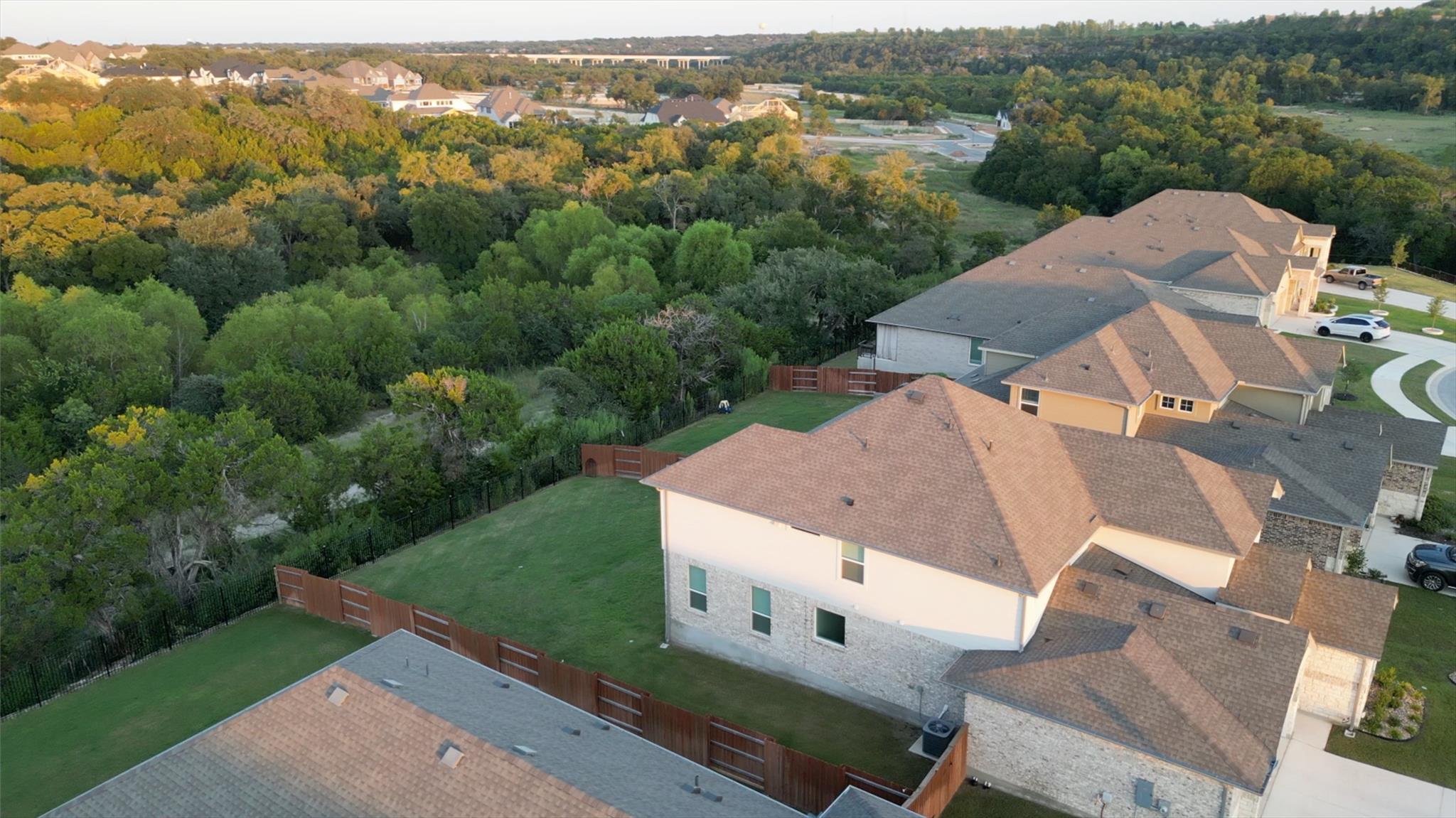 501 Barton Run Dr, Georgetown, TX 78628