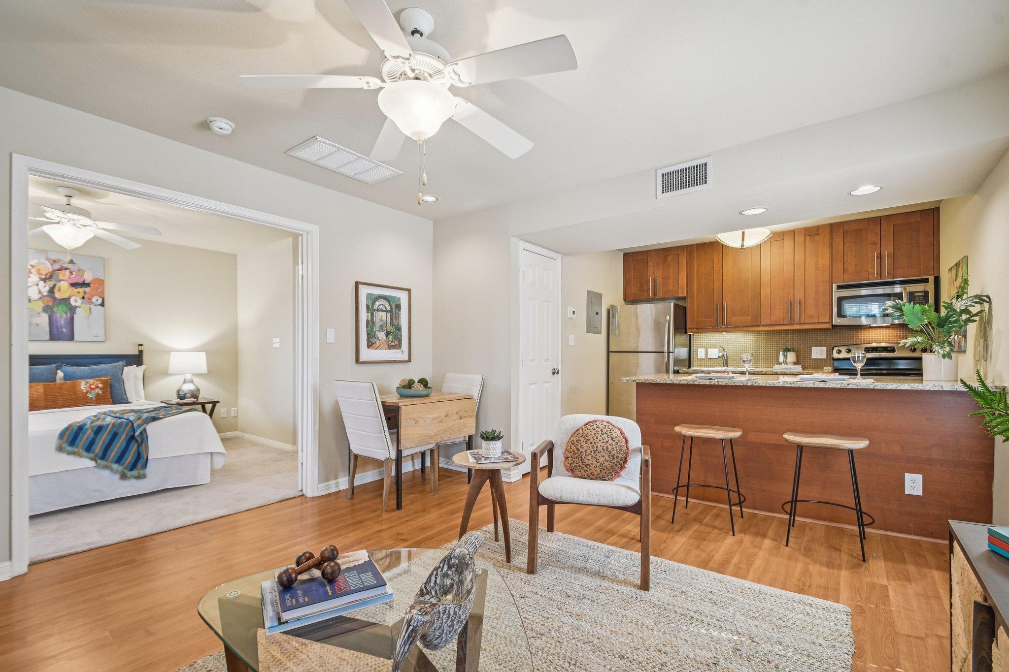 7685 Northcross Dr # 329, Austin, TX 78757