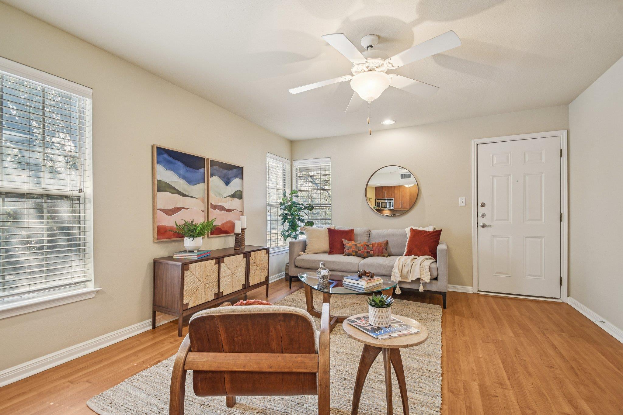 7685 Northcross Dr # 329, Austin, TX 78757