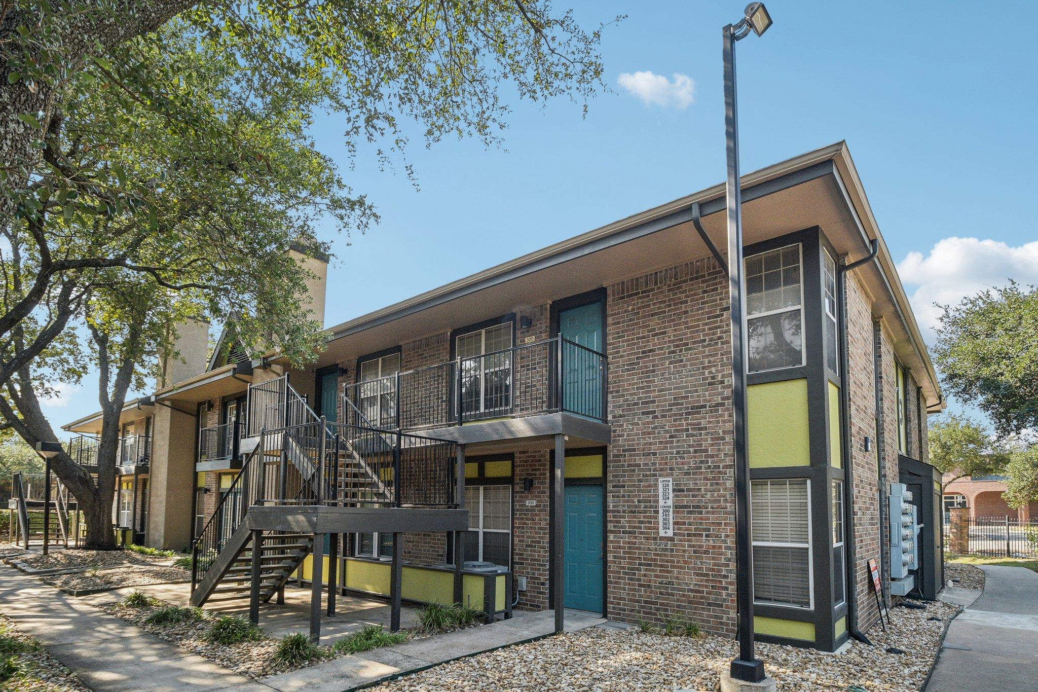 7685 Northcross Dr # 329, Austin, TX 78757