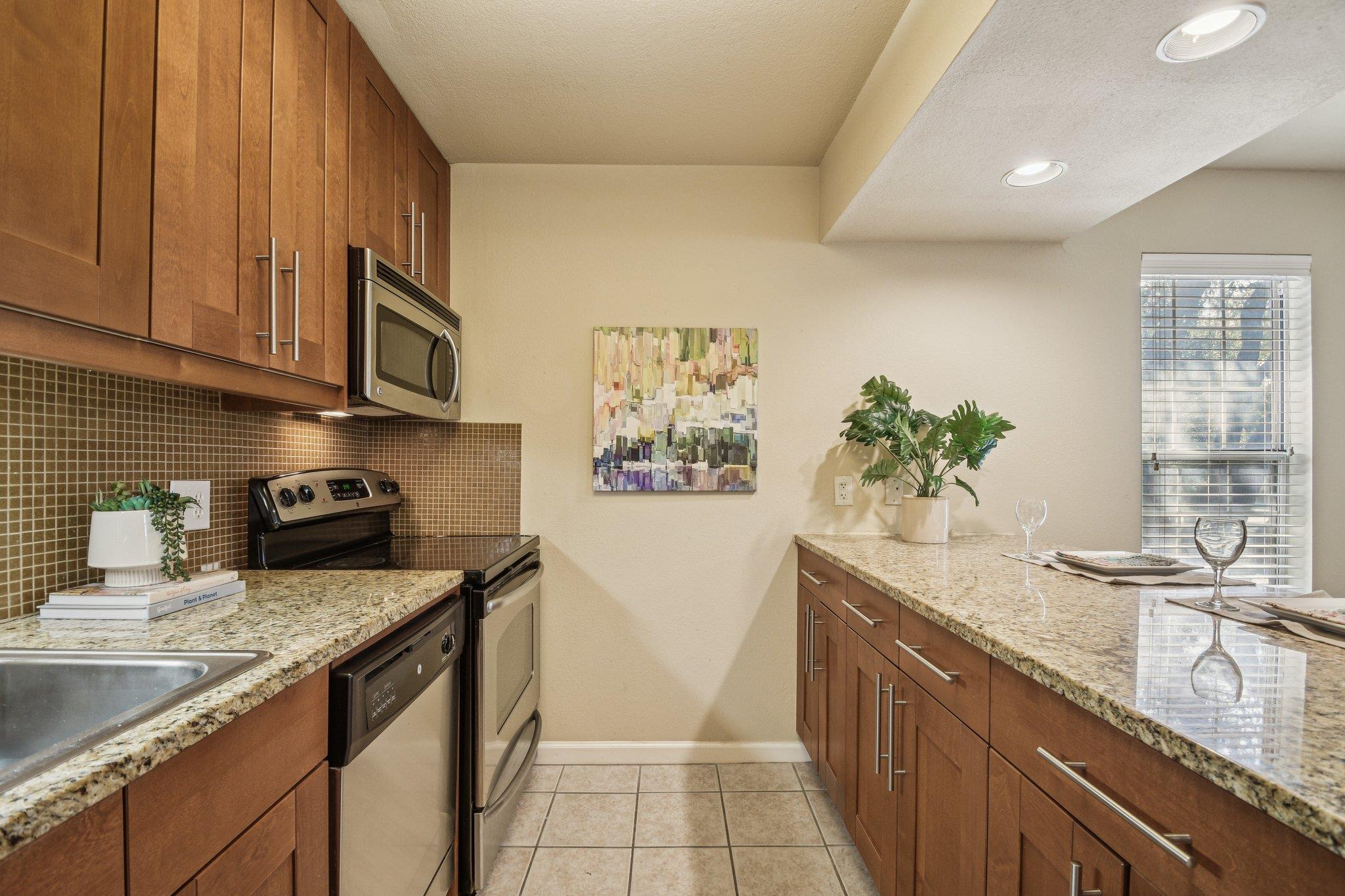 7685 Northcross Dr # 329, Austin, TX 78757