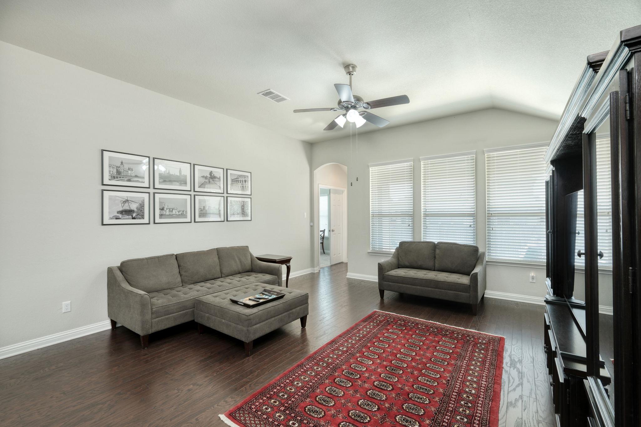 3321 De Torres Cir, Round Rock, TX 78665