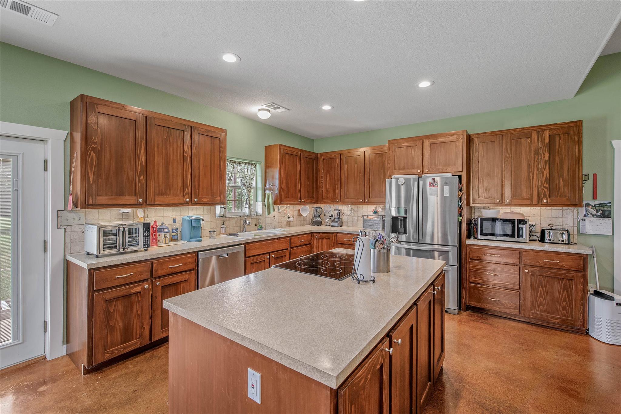 6899 E Hwy 79, Milano, TX 76556