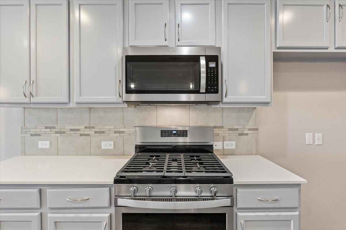 105 Comal Ln, Georgetown, TX 78633