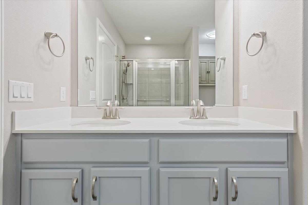 105 Comal Ln, Georgetown, TX 78633