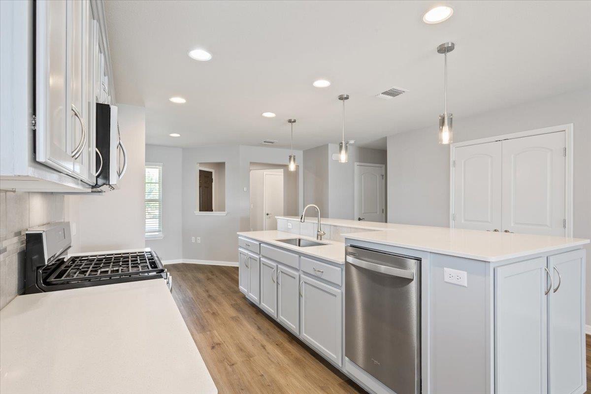 105 Comal Ln, Georgetown, TX 78633