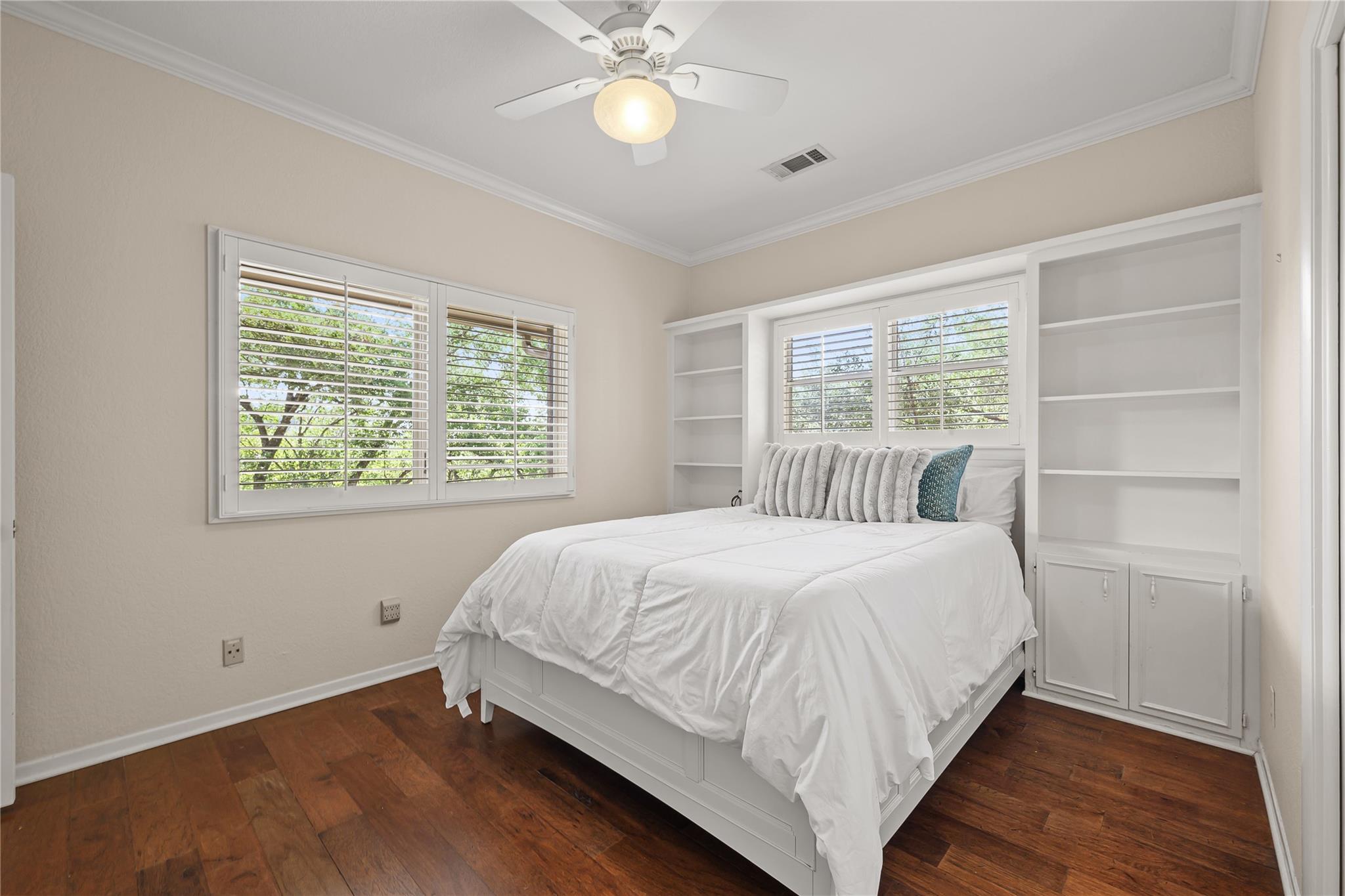 806 Rock Creek Dr, West Lake Hills, TX 78746