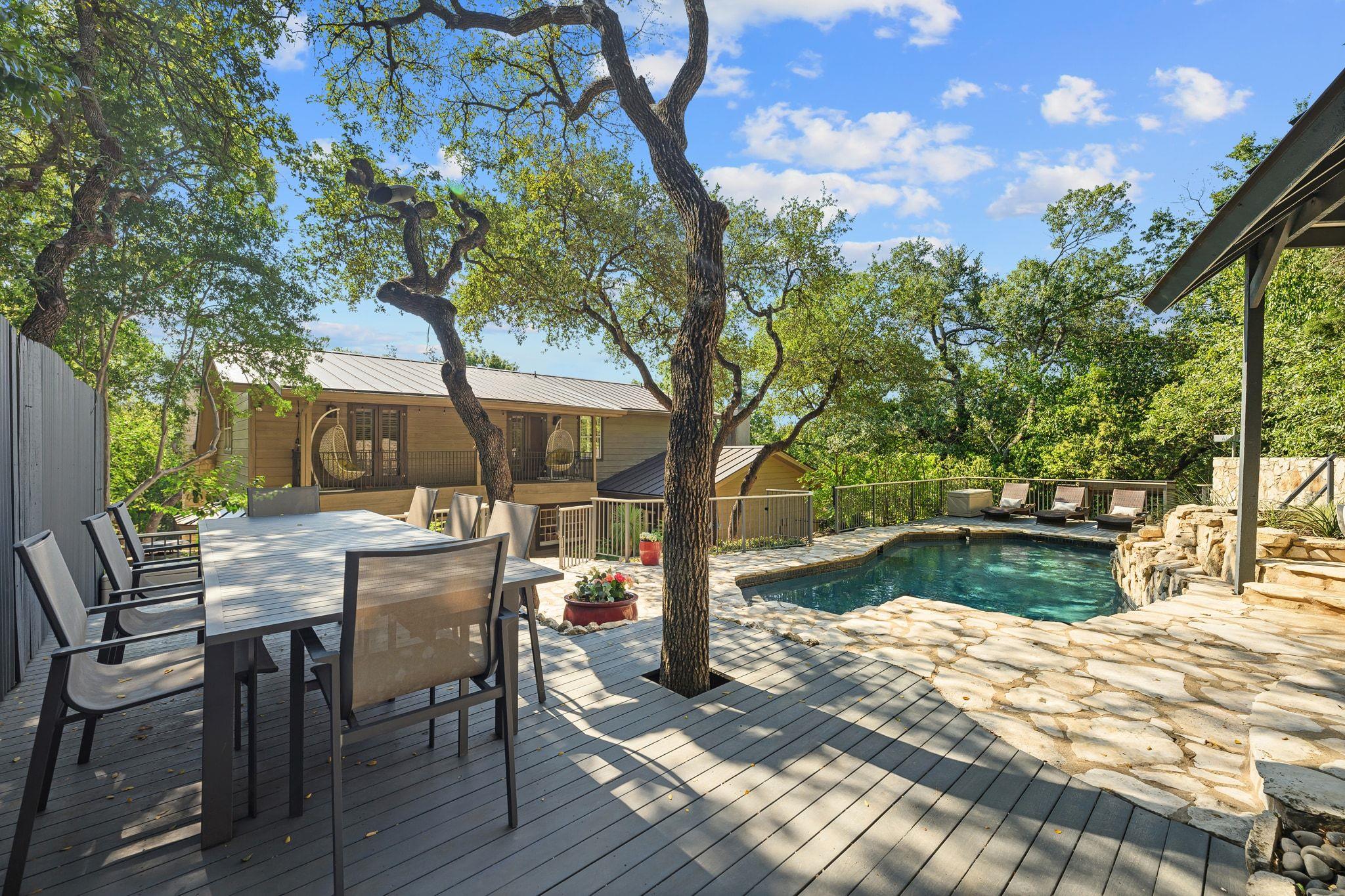 806 Rock Creek Dr, West Lake Hills, TX 78746