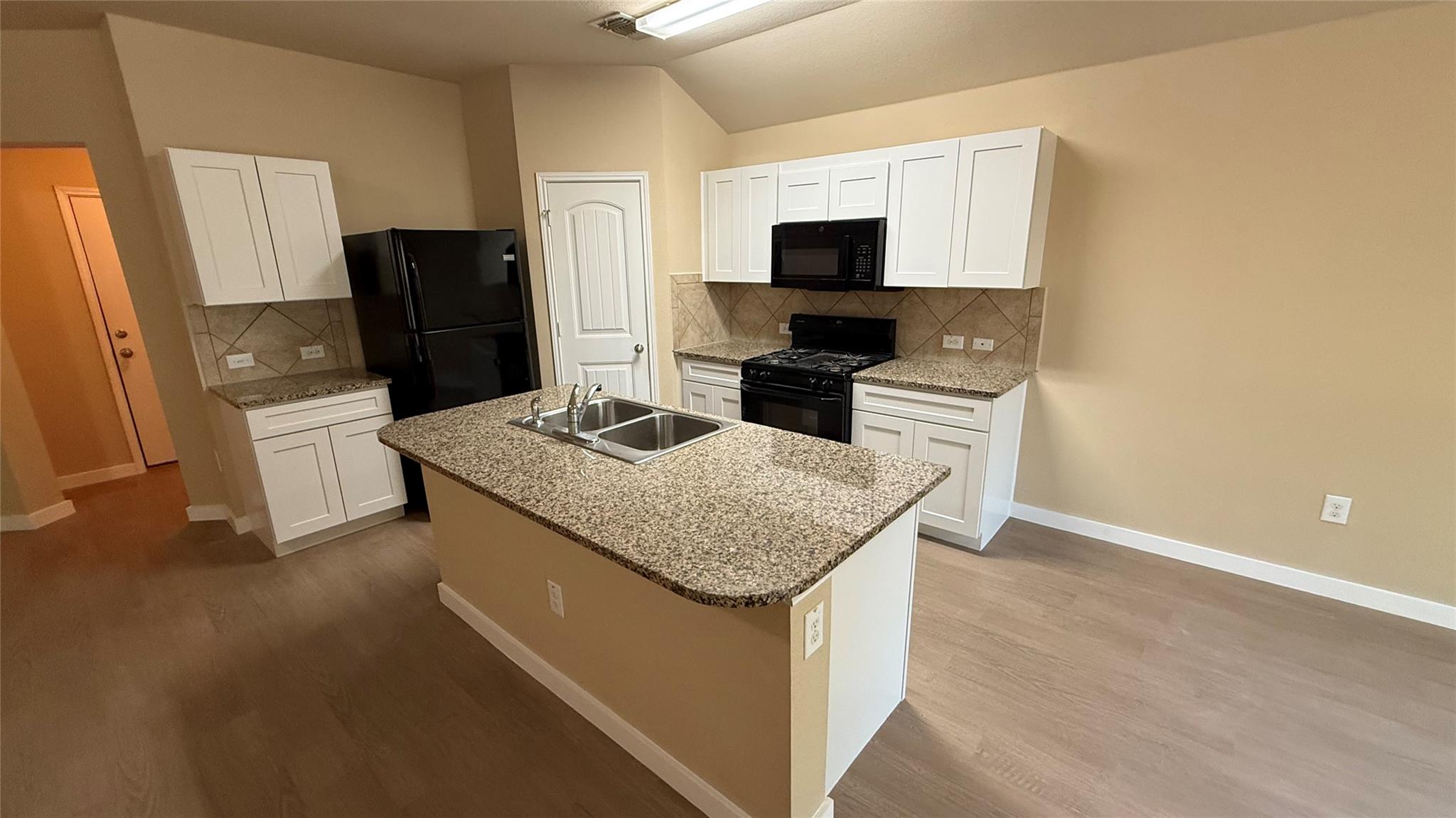 804 Red Tails Dr, Austin, TX 78725