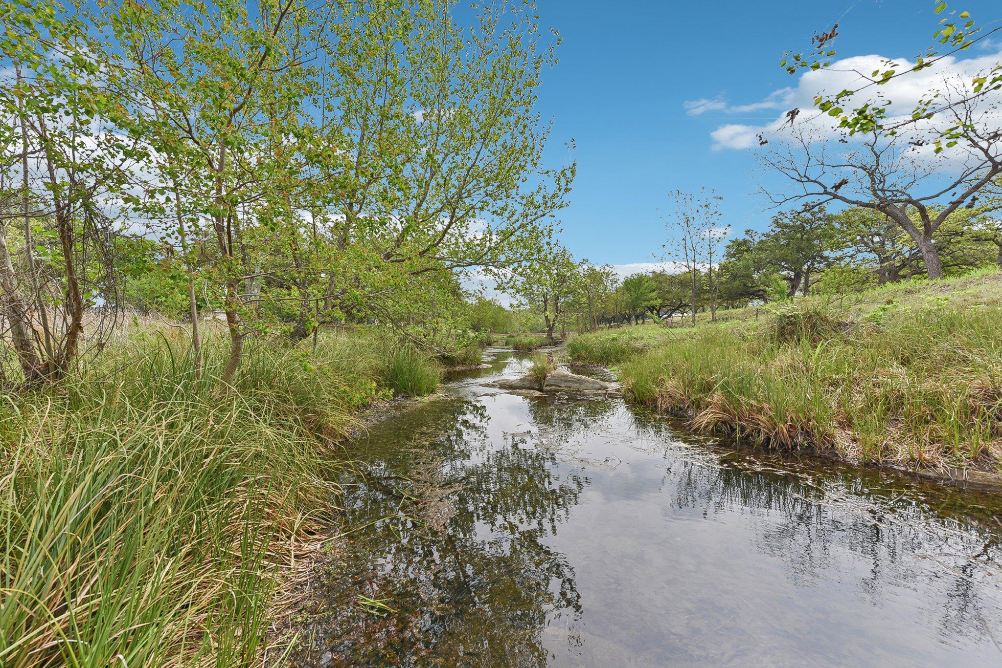 205 Mitchell Creek Dr, Horseshoe Bay, TX 78657