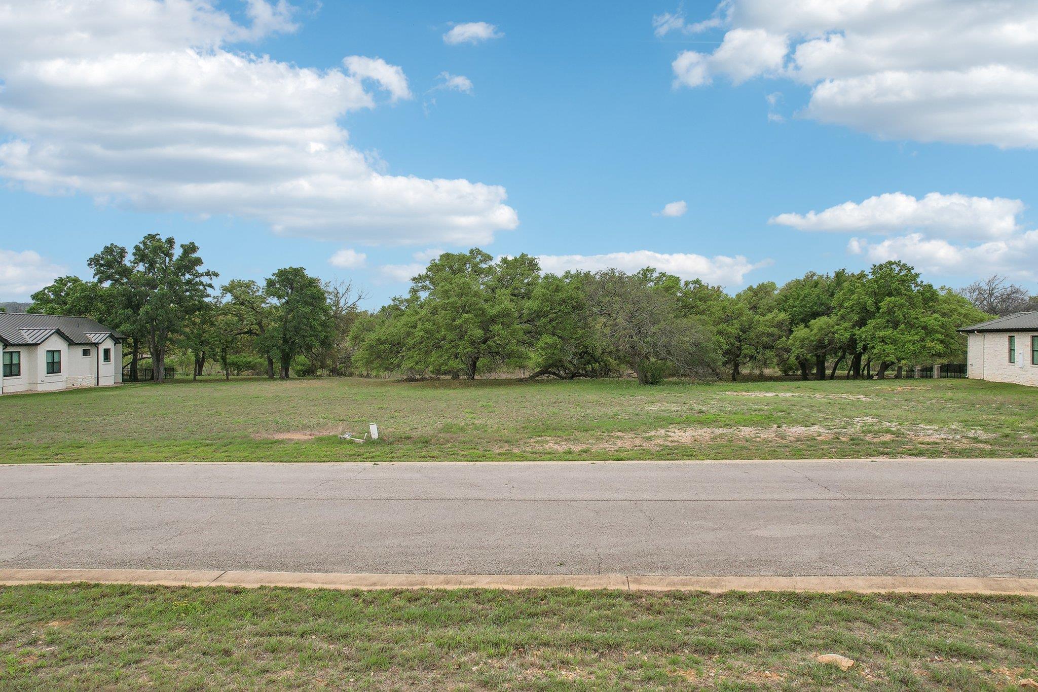 205 Mitchell Creek Dr, Horseshoe Bay, TX 78657